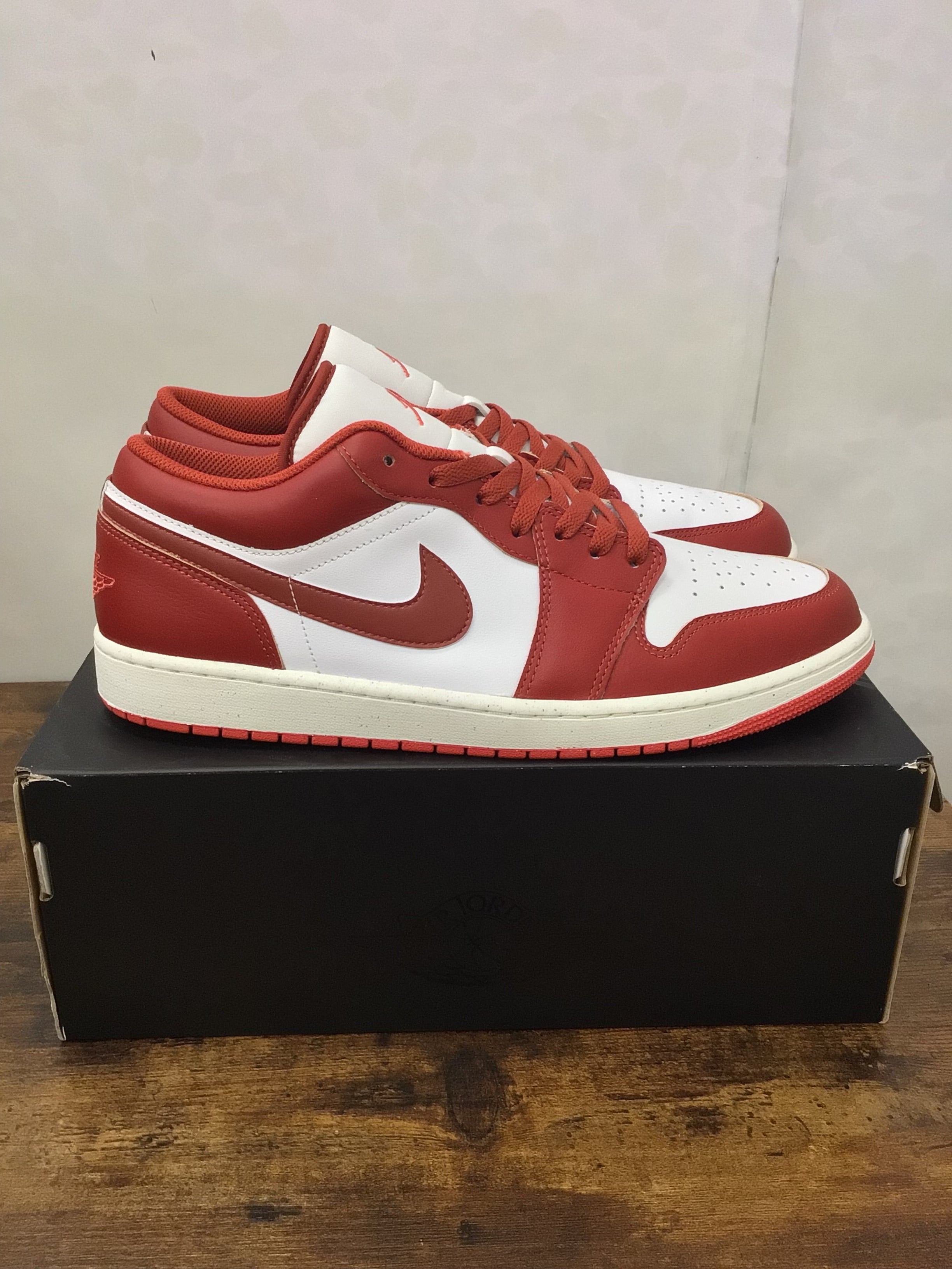 Jordan 1 Low SE “Dune Red” Size 13 Preowned