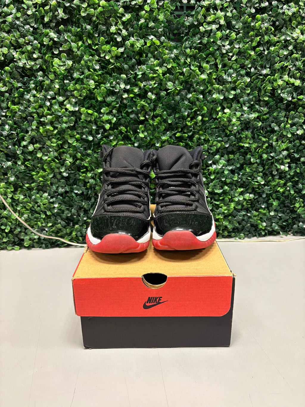 Jordan 11 "Bred" Size 7Y Preowned