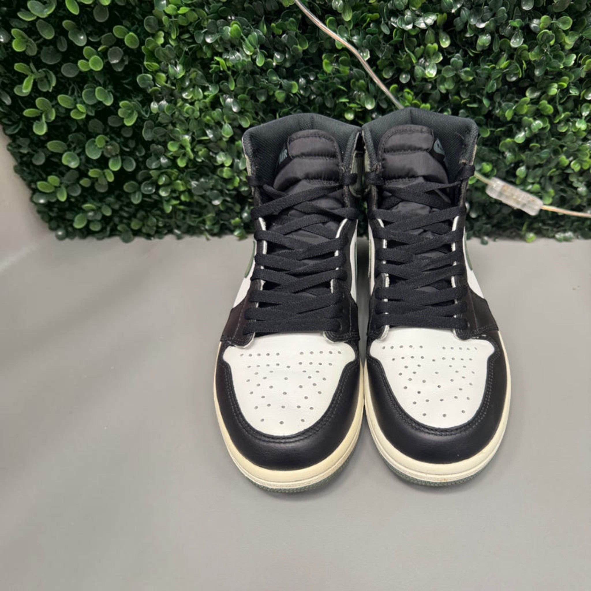 Jordan 1 High "Clay" Size 9 Preowned