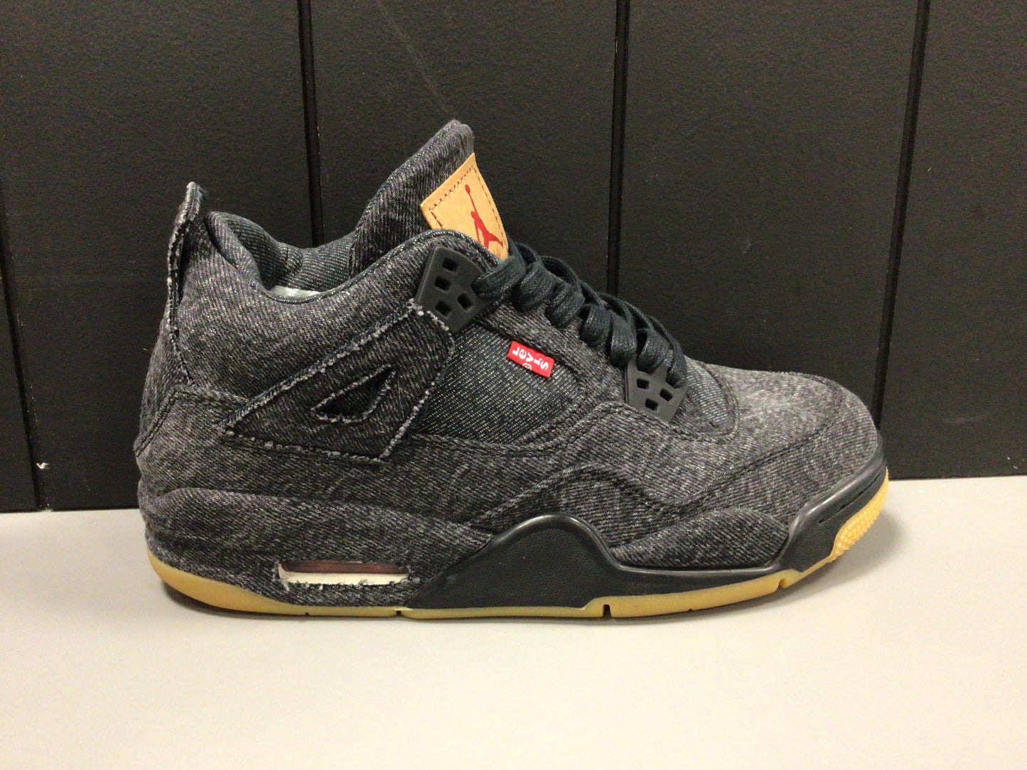 Jordan 4 “Levi” Size 5.5Y / 7W Preowned