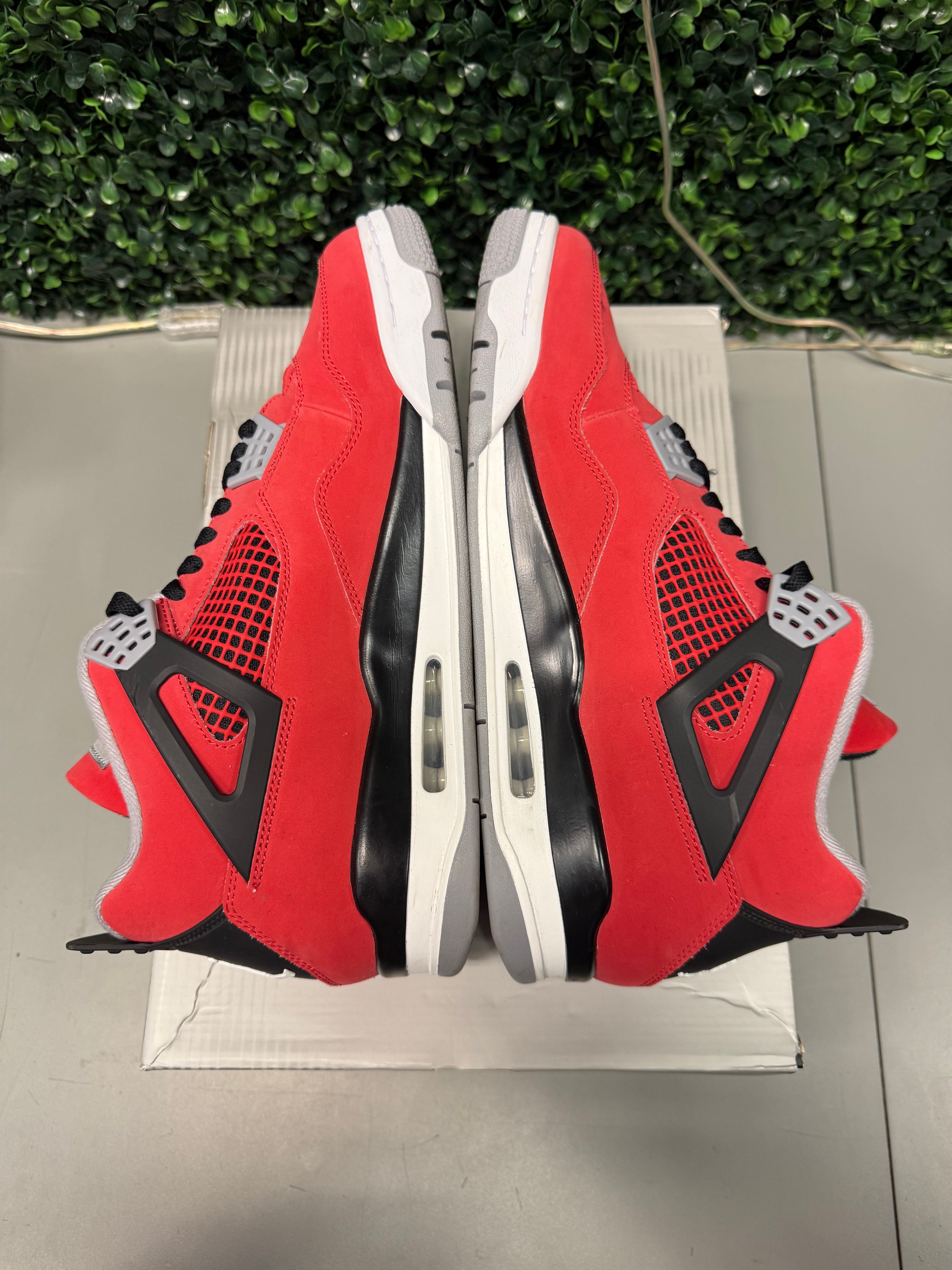 Jordan 4 "Toro Bravo 2026" Size 13 Preowned