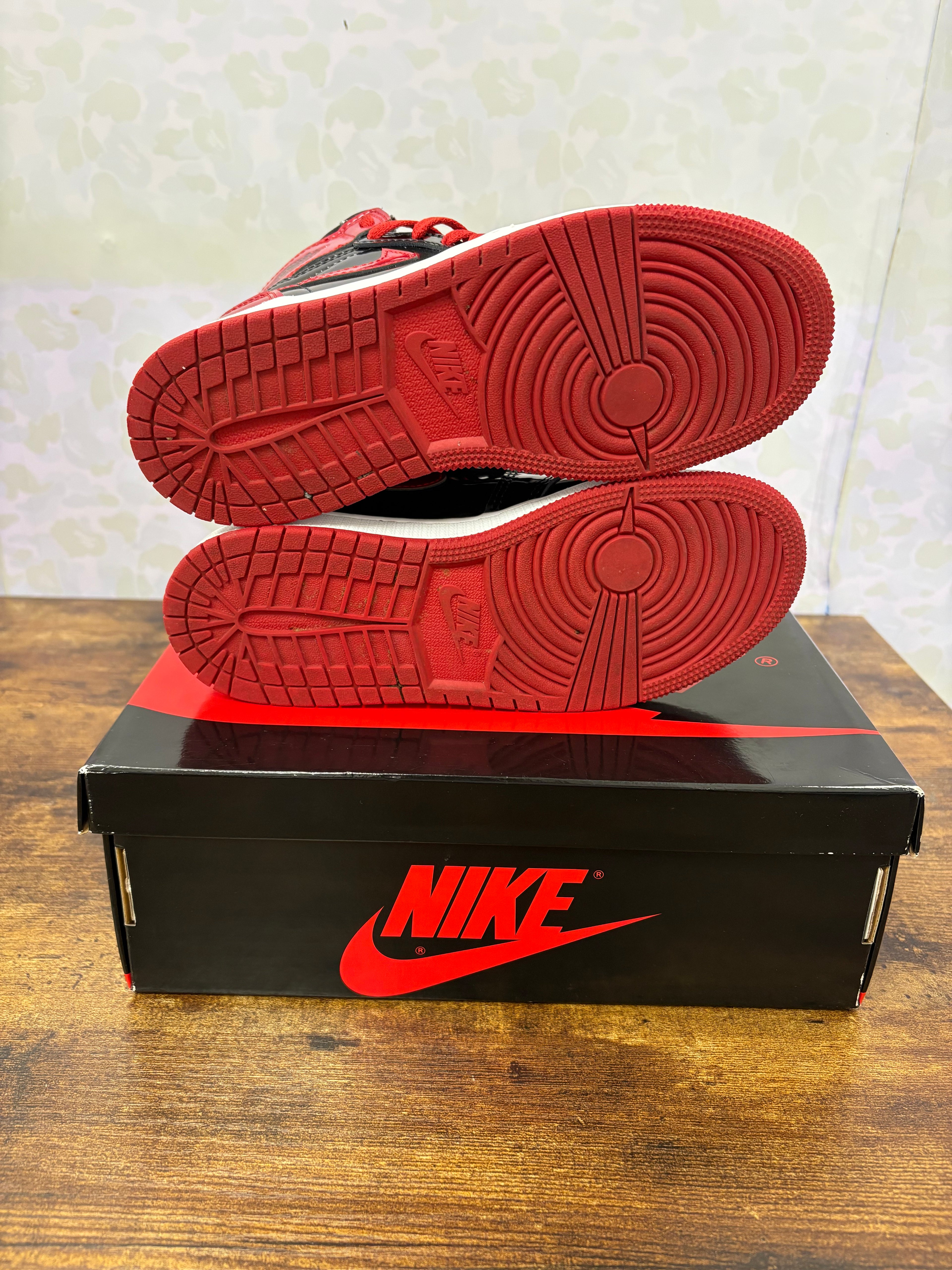 Jordan 1 “Patent Bred” Preowned Size 4Y