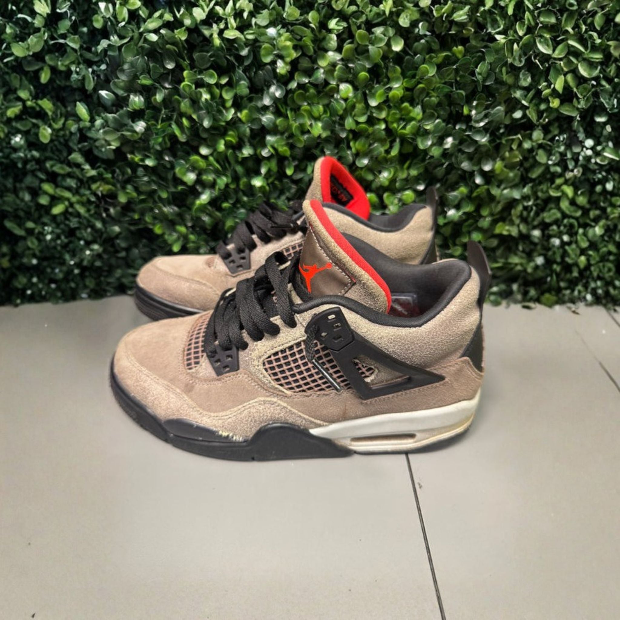Jordan 4 Retro "Taupe Haze" Size 7Y Preowned