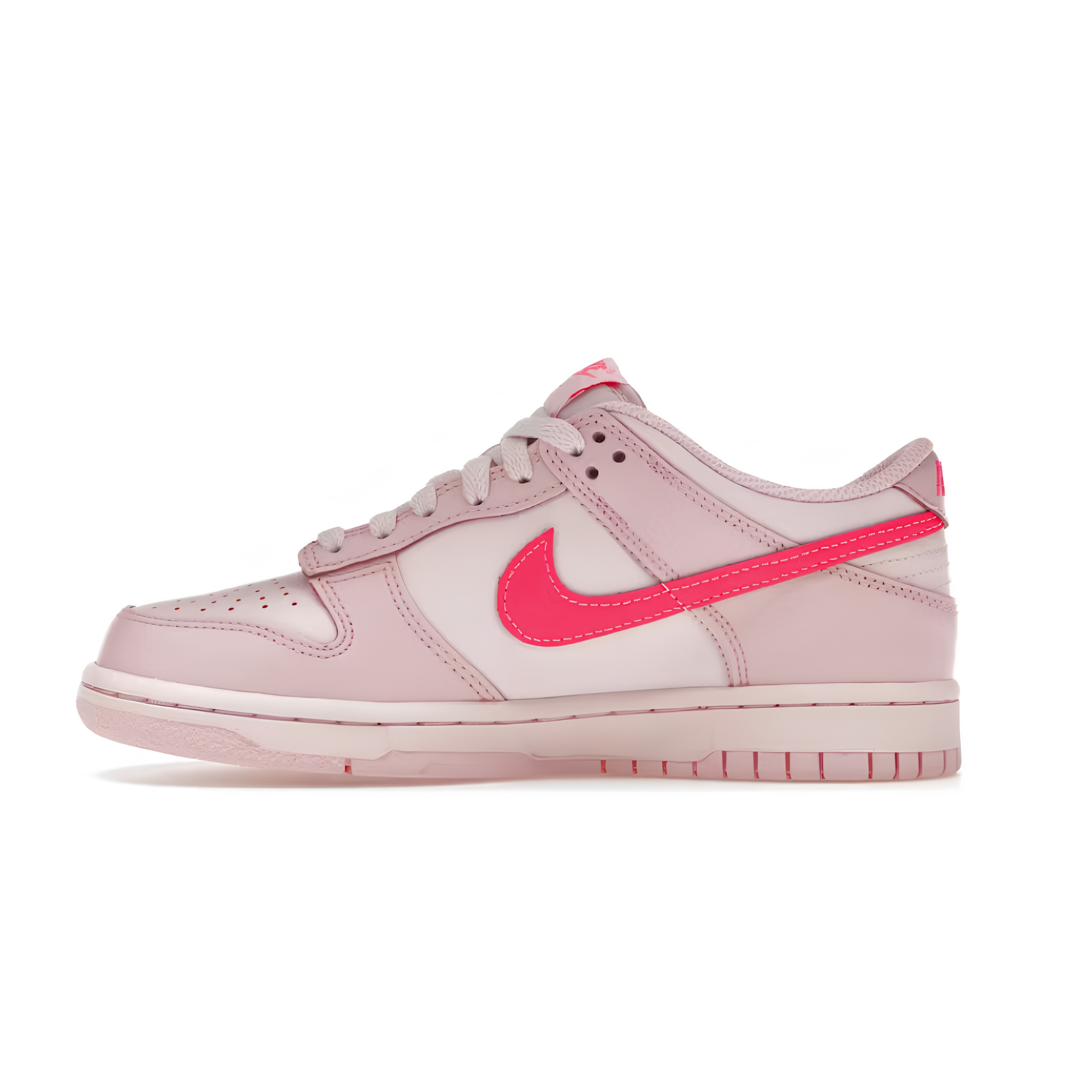 Nike Dunk Low "Triple Pink" (GS)