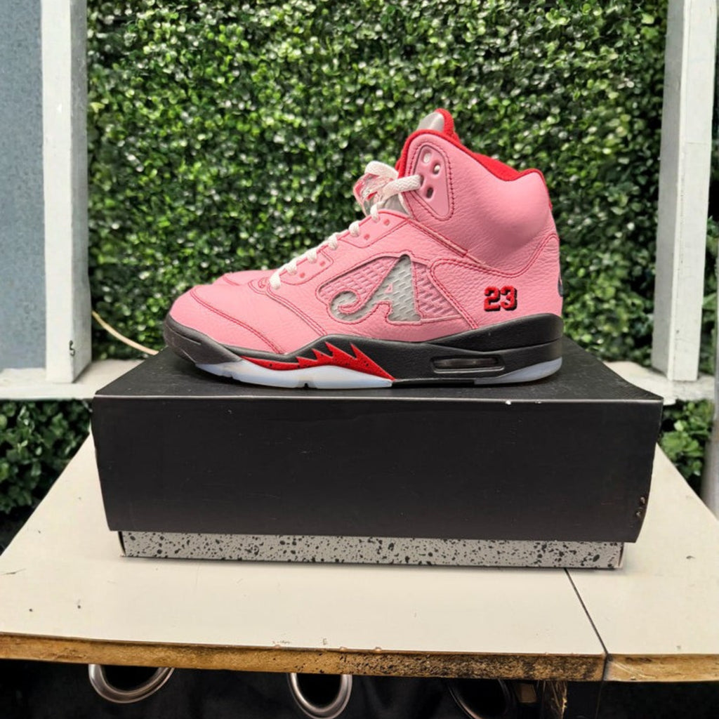 Jordan 5 Retro "Awake NY" Arctic Pink Size 9.5 Preowned