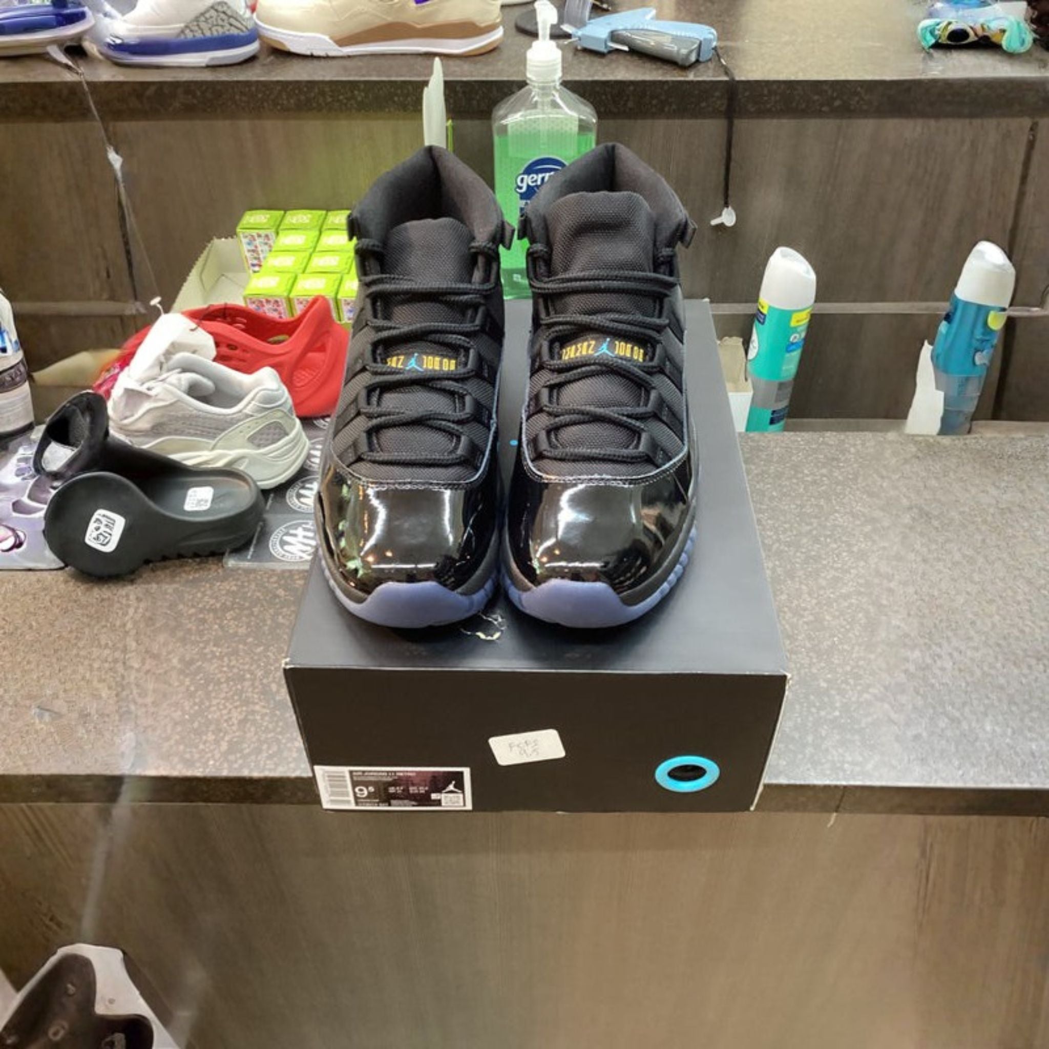 Jordan 11 High “Gamma Blue” (2025) Brand New Size 9.5 Steal