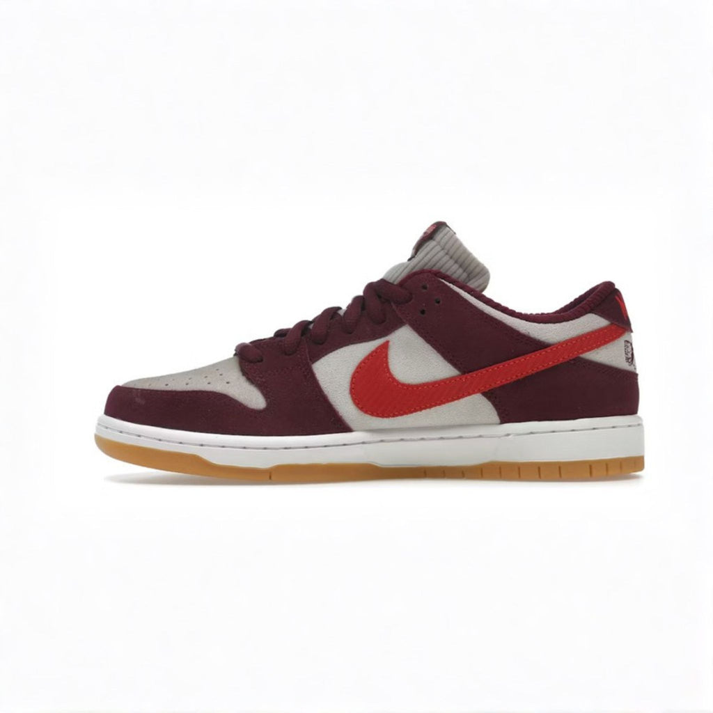 Nike SB Dunk Low "Skate Like A Girl"