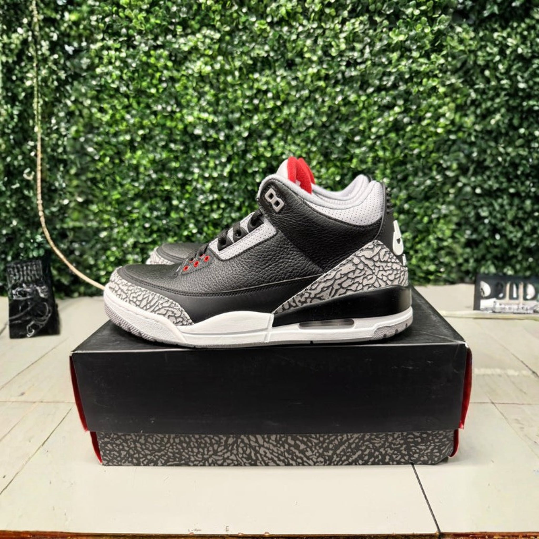 Jordan 3 Retro "Black Cement 2018" Size 10 Preowned
