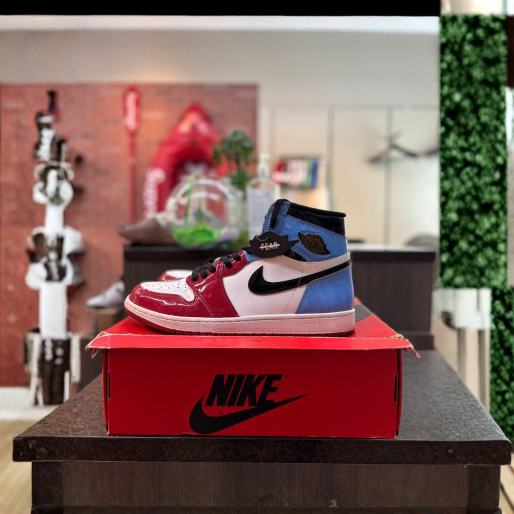 Air Jordan 1 High "Fearless UNC Chicago" Size 13 Pre Owned