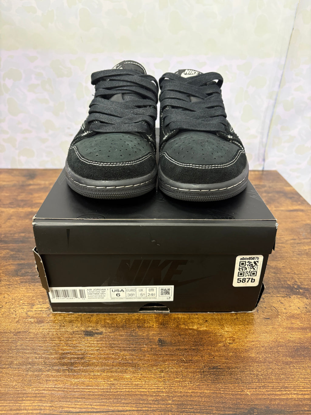 Jordan 1 Low Travis Scott “Phantom” Size 6 Preowned