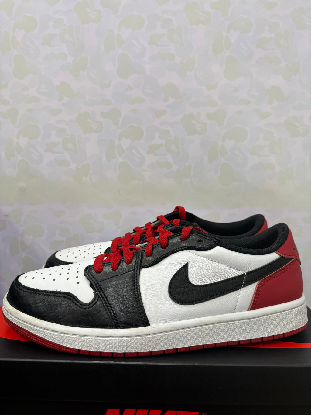 Jordan 1 Low “Black Toe” Size 10.5 Preowned