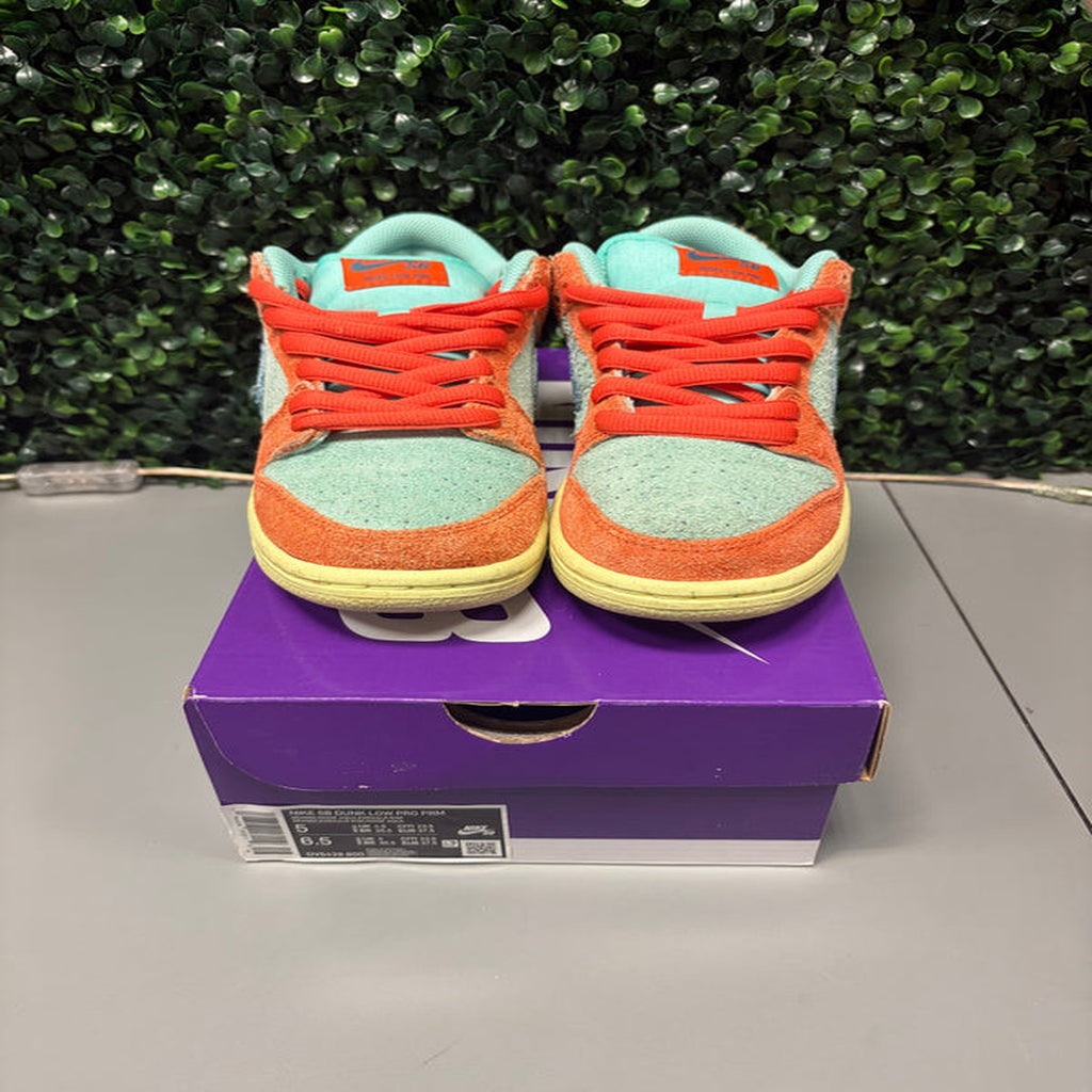 Nike SB Dunk Low "Orange Emerald Rise" Size 5 Preowned