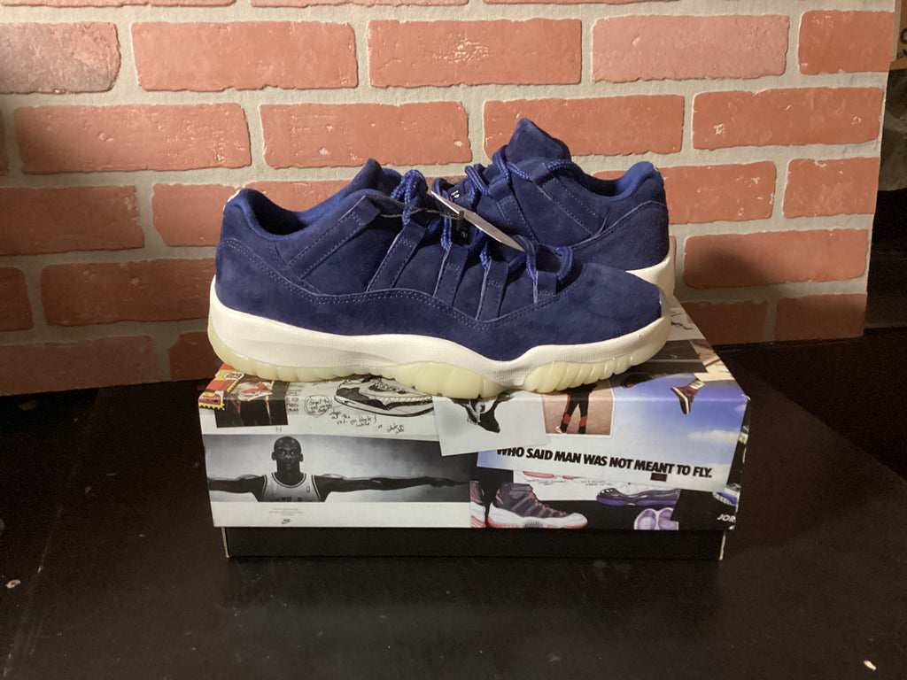 Jordan 11 Low “RE2PECT” Size 8.5 Preowned STEAL
