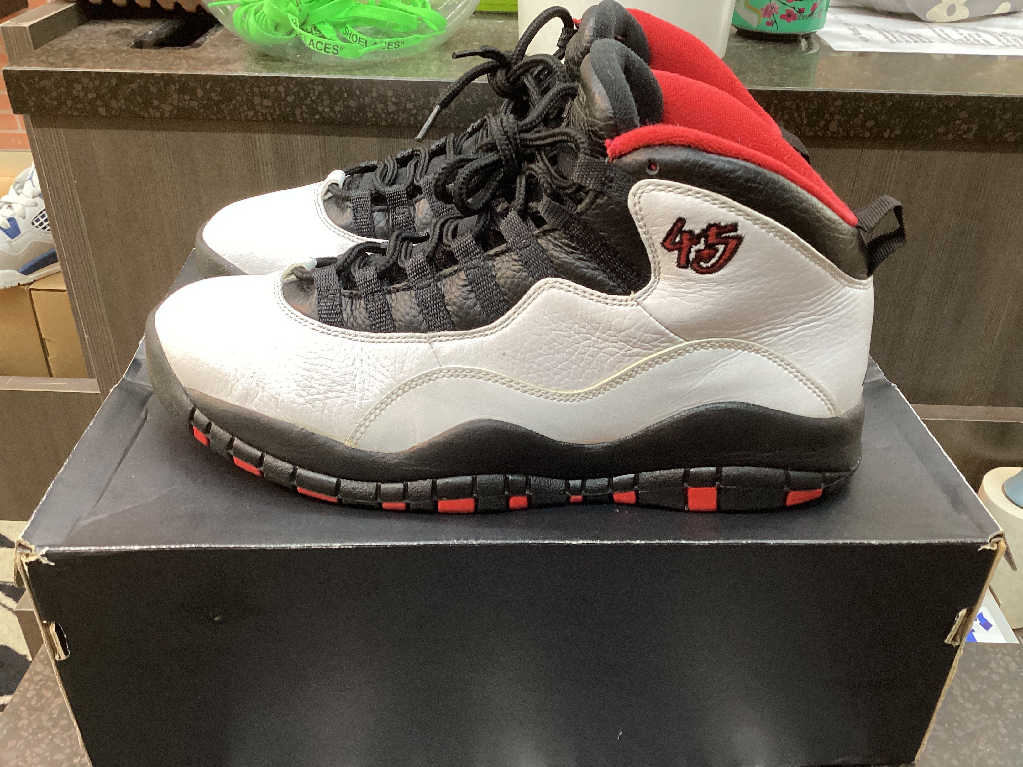 JORDAN 10 “DOUBLE NICKEL” Size 9.5 Pre Owned