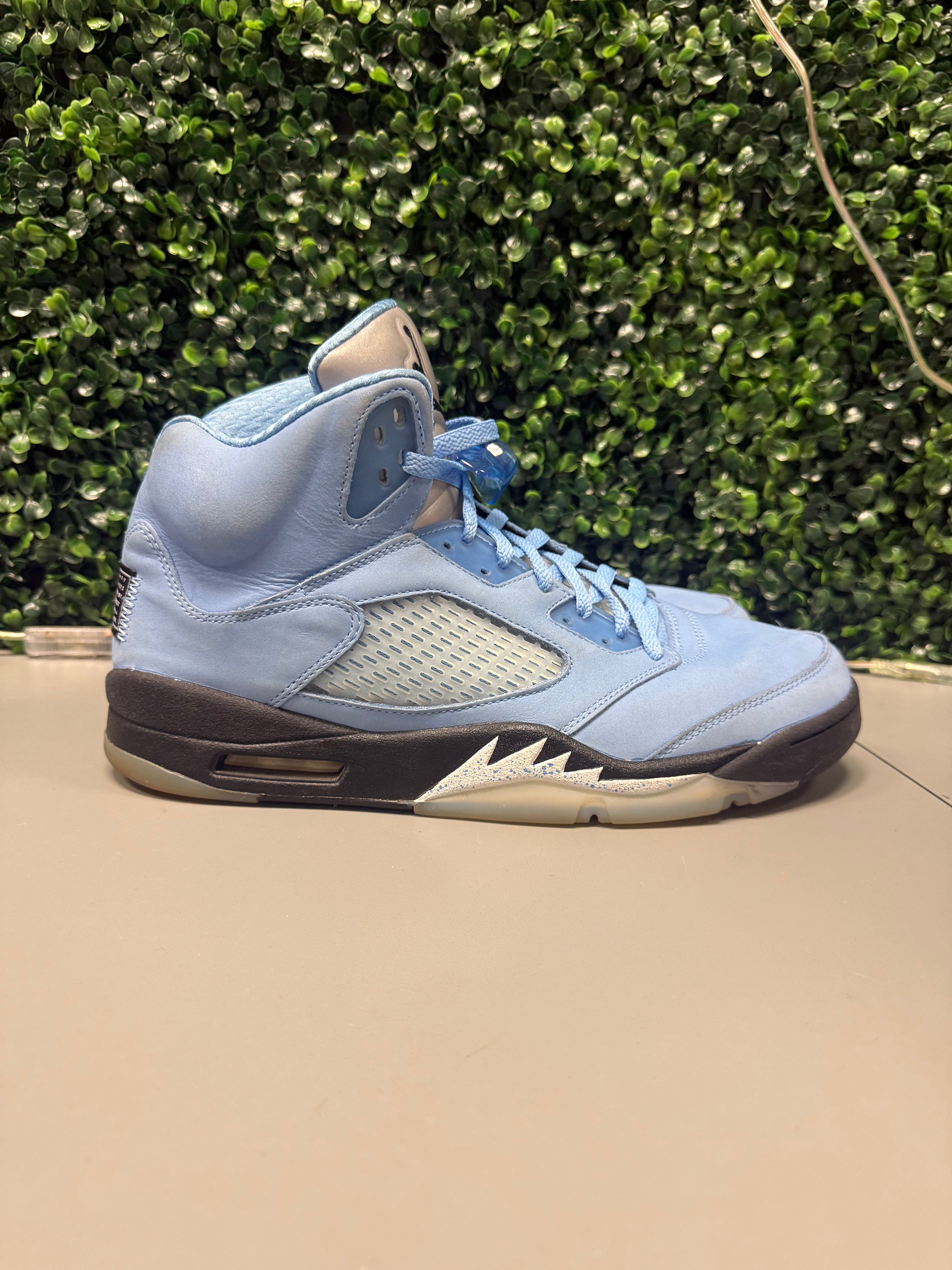 Jordan 5 "UNC" Size 13 Preowned