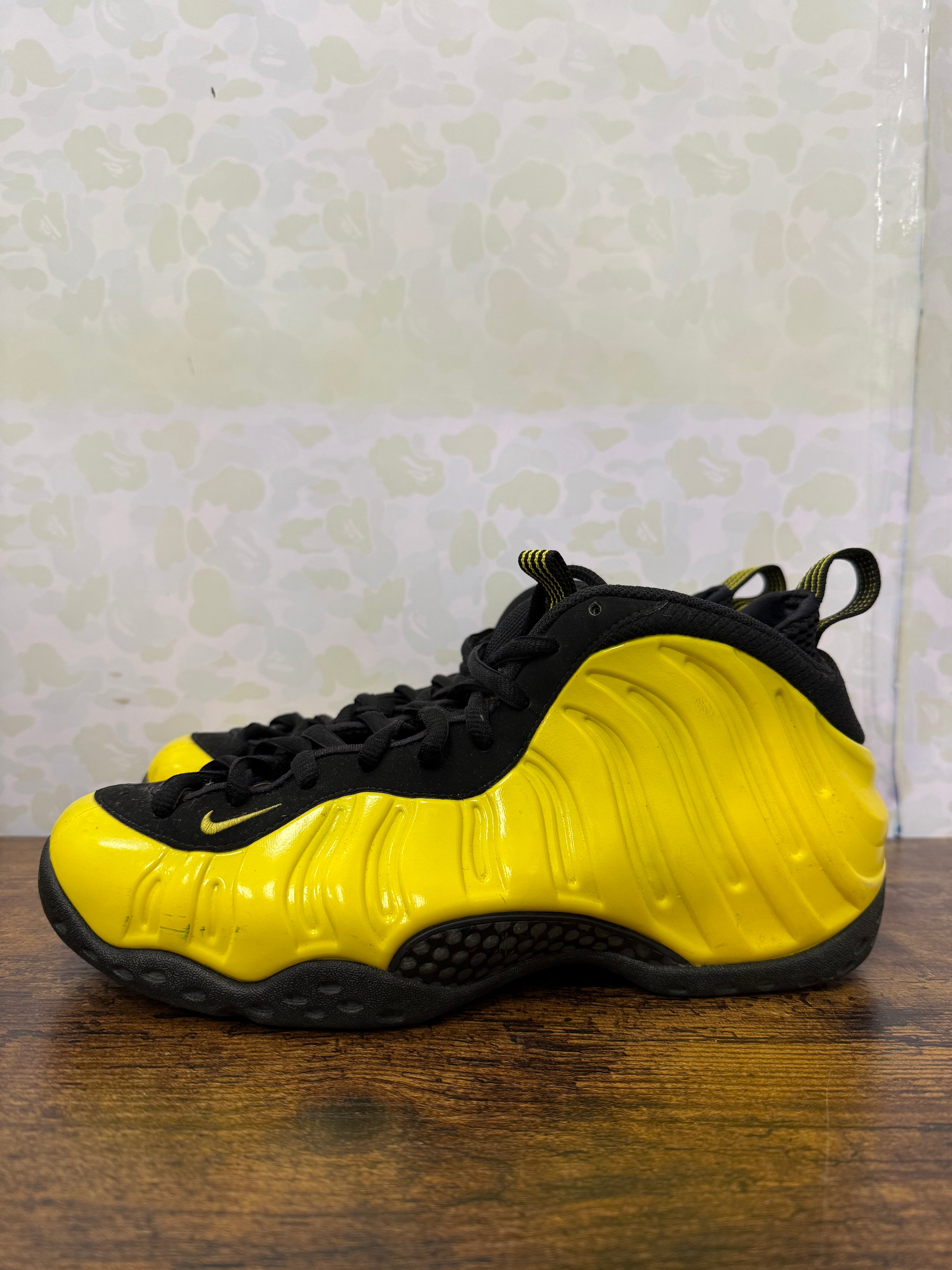 Nike Foamposite “Wu-Tang Yellow” Size 9 Preowned
