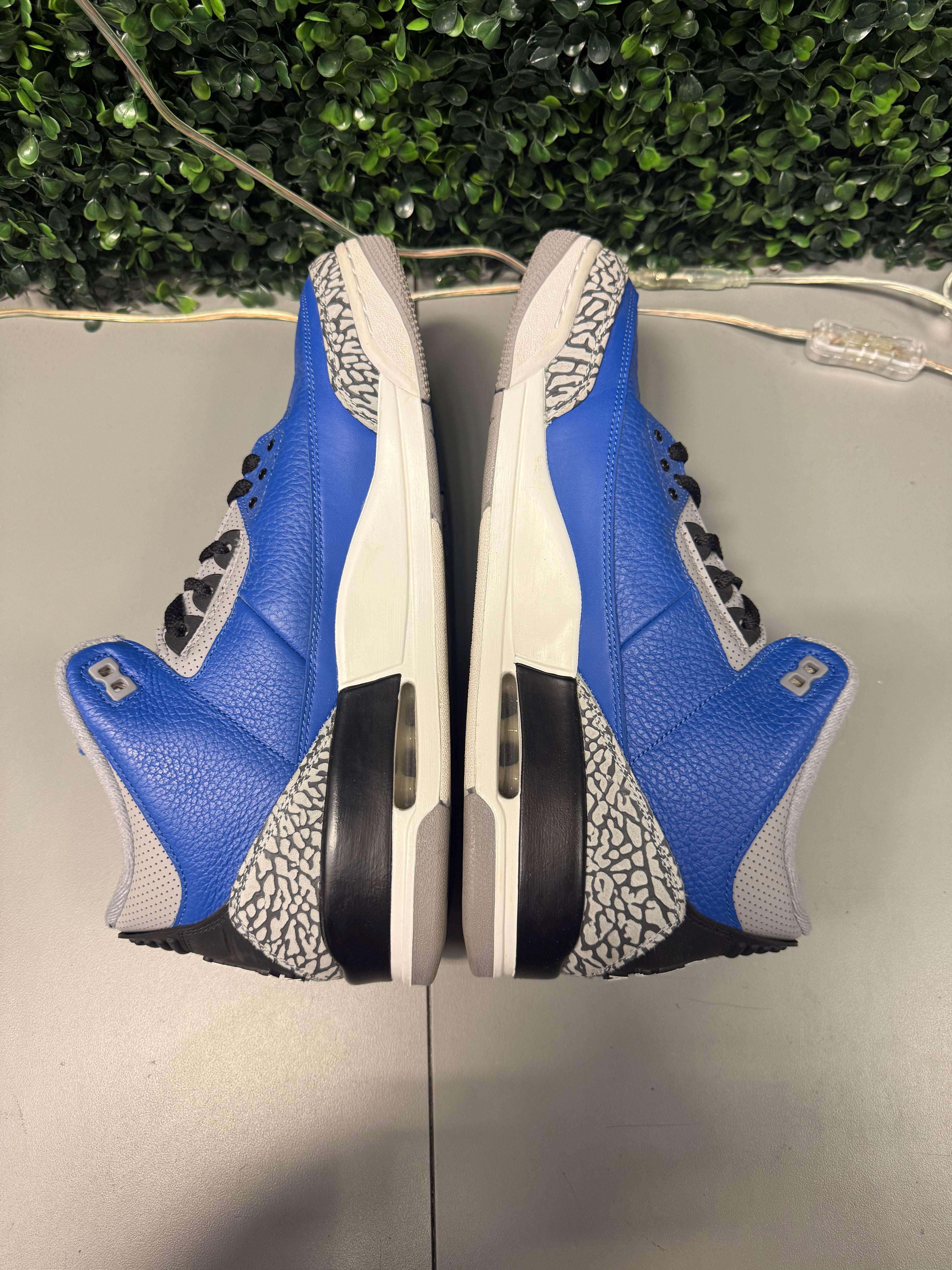Jordan 3 "Varsity Royal Cement" Size 13 Preowned