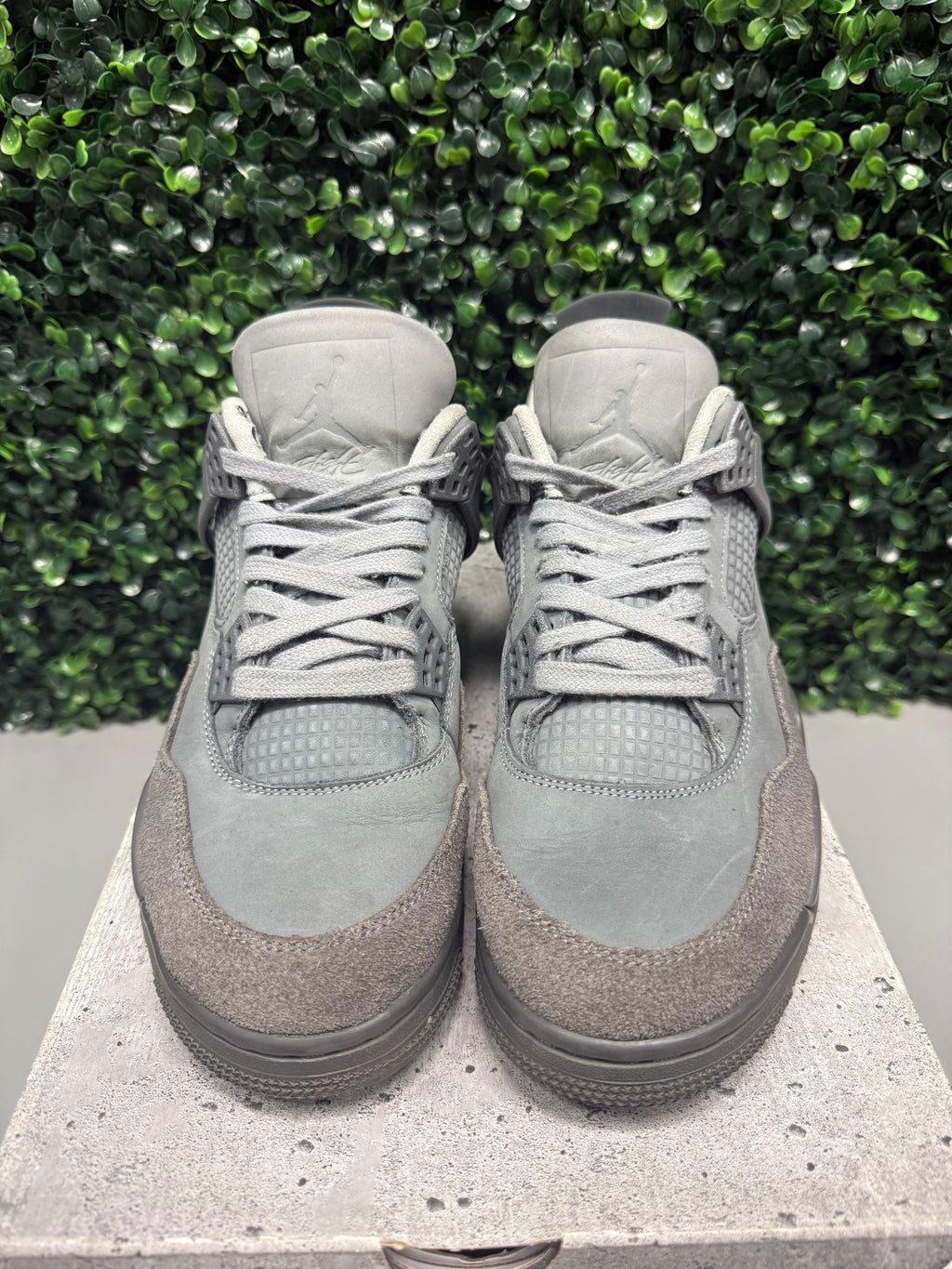 Jordan 4 "Wet Cement" Size 8 Preowned