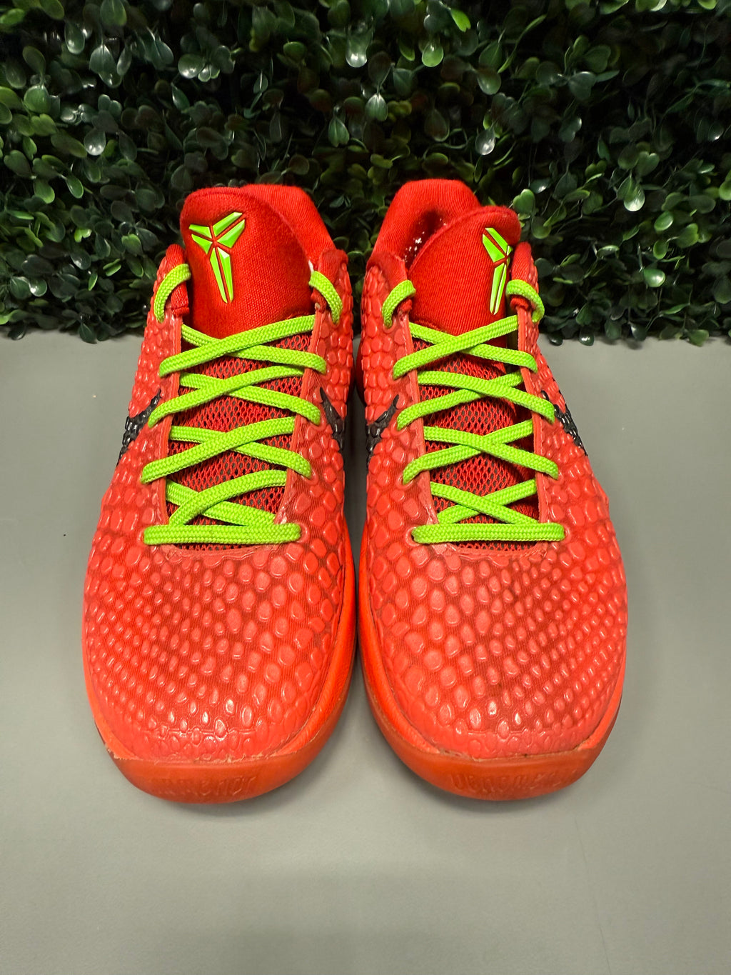 Nike Kobe 6 Protro "Reverse Grinch" Size 5Y Preowned