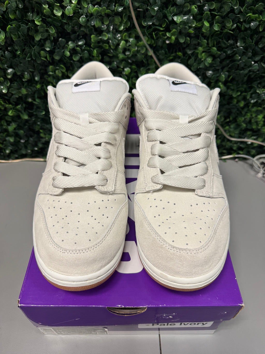 Nike SB Dunk Low Pro B "Pale Ivory" Size 13 Preowned