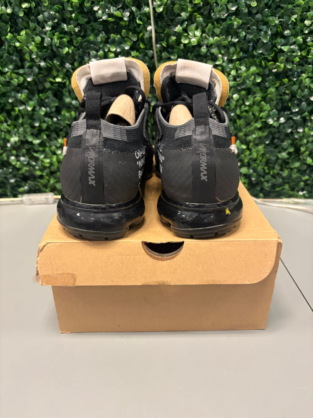 Nike Air VaporMax "Off-White" Size 11.5 Preowned #2