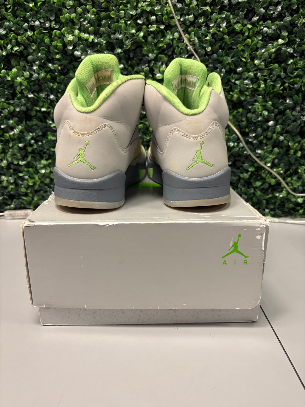 Jordan 5 Retro "Green Bean" Size 10 Preowned