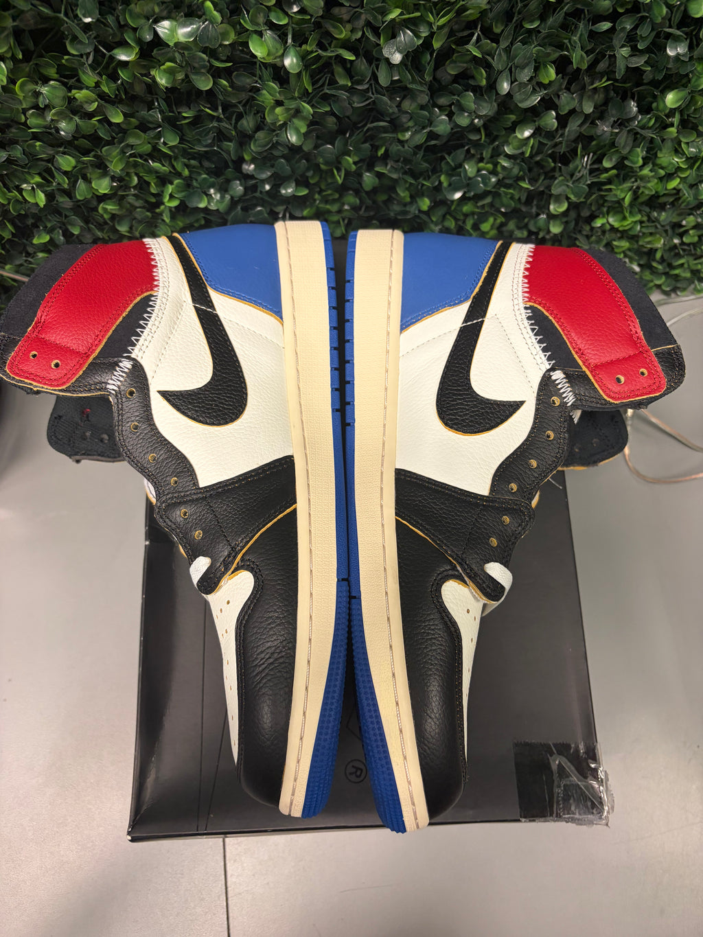 Jordan 1 Retro High OG SP "Fragment x Union LA Varsity Red Sport Royal" Size 13 Preowned
