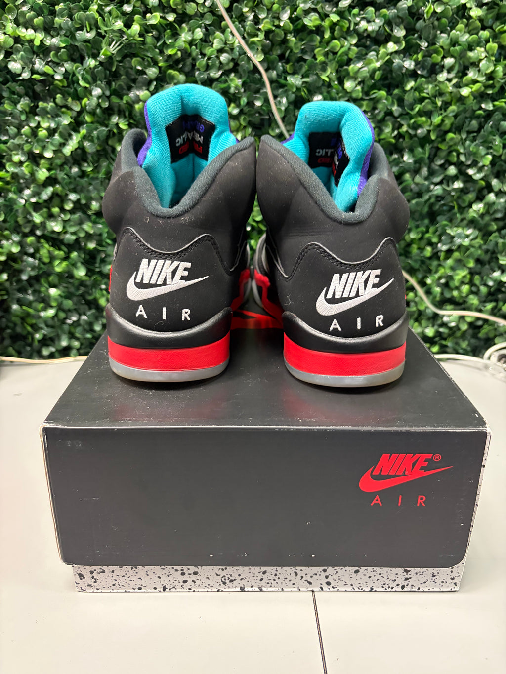 Jordan 5 Retro "Top 3" Size 9.5 Preowned