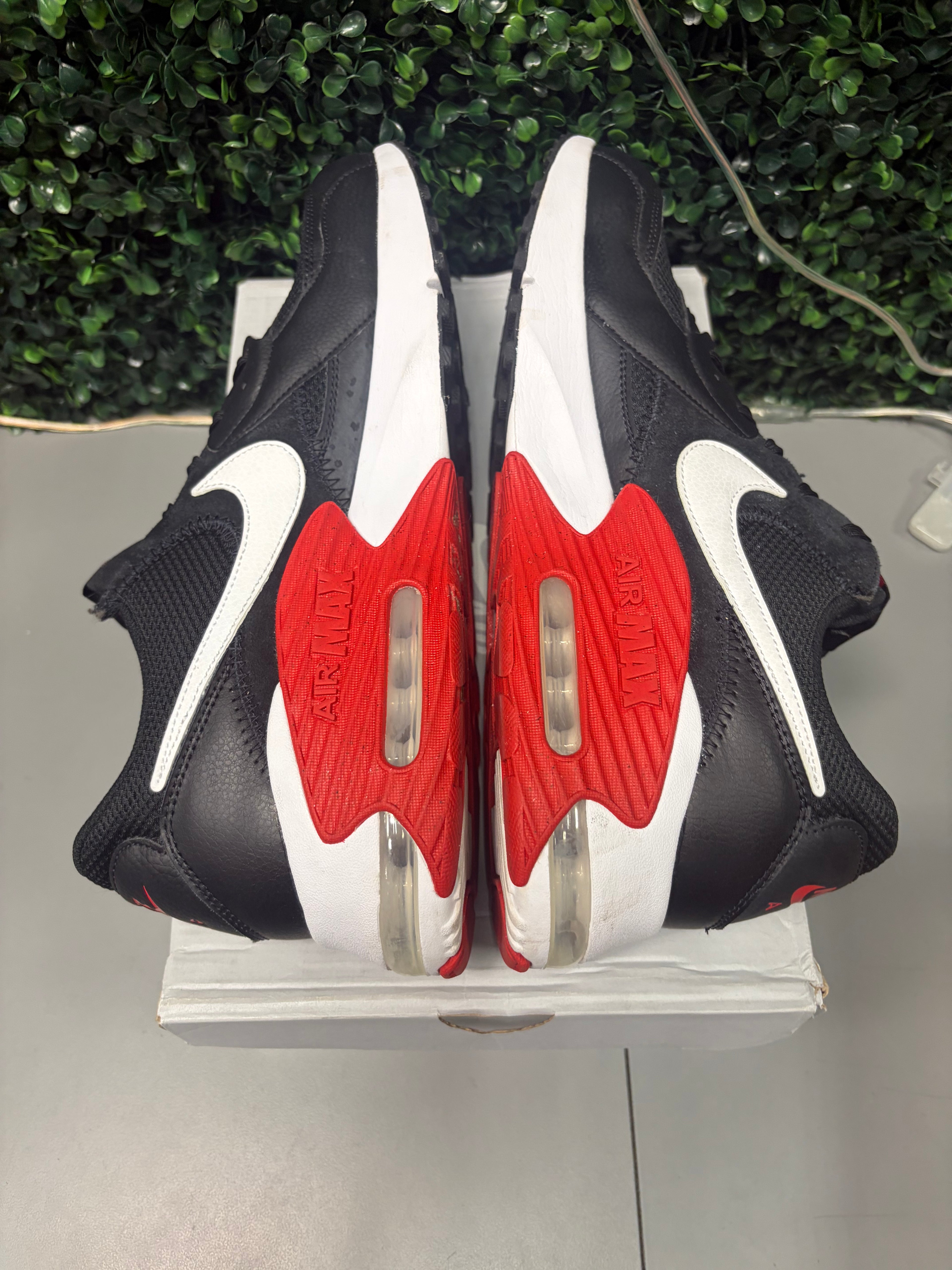 Nike Air Max Excee "Bred" Size 14 Preowned