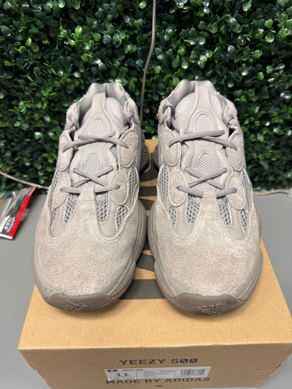Yeezy 500 "Ash Grey" Size 11 Preowned