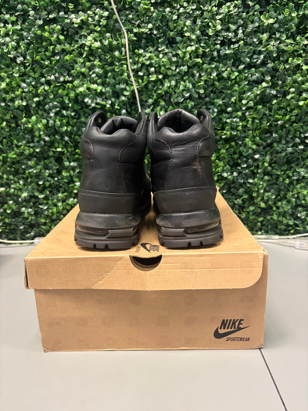 Nike Air Max Goadome " Black" Size 13 Preowned
