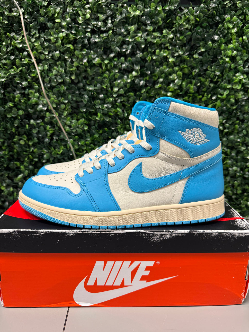 Jordan 1 High "UNC Reimagined" Size 13 Preowned