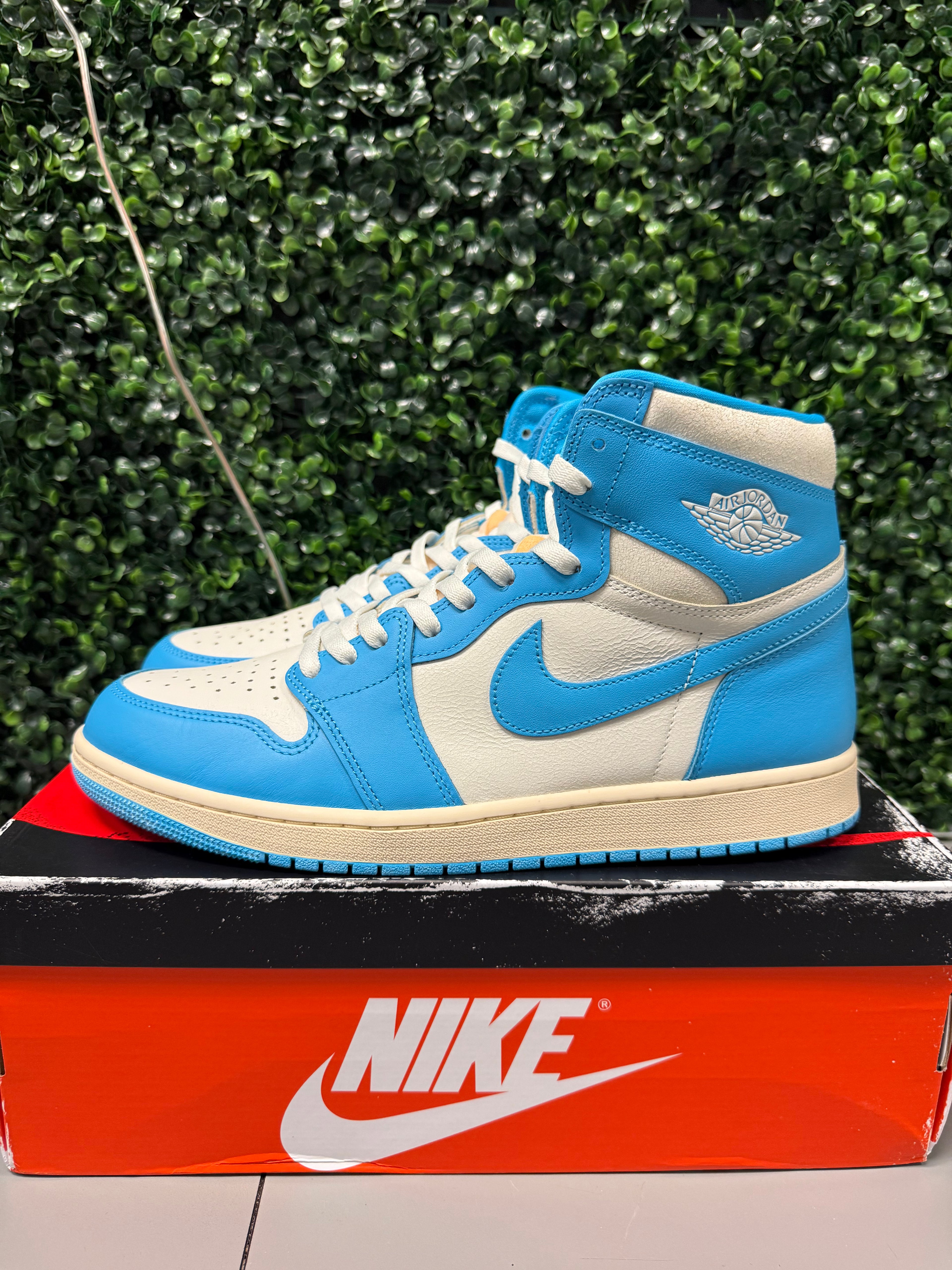 Jordan 1 High "UNC Reimagined" Size 13 Preowned