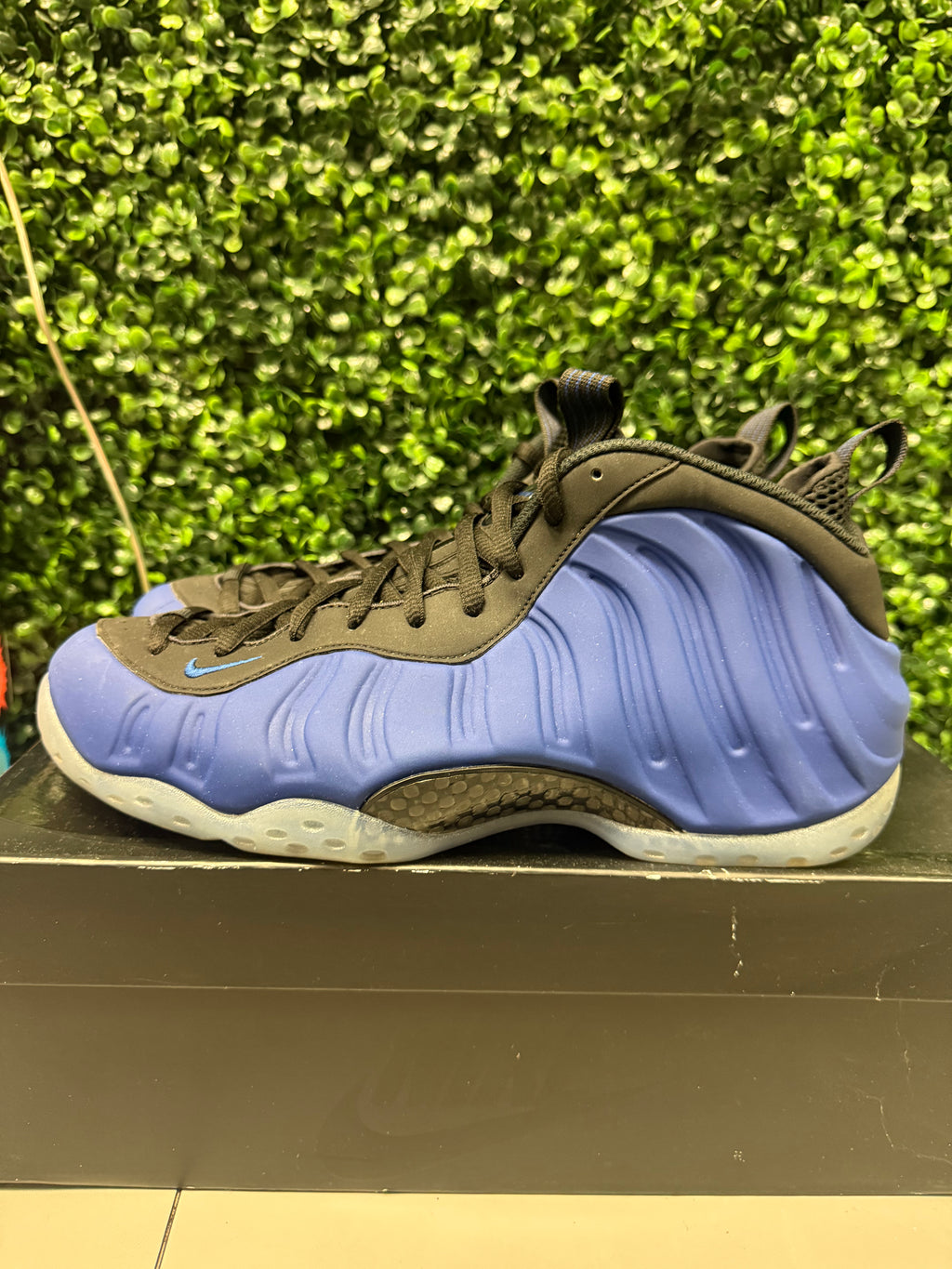 Nike Air Foamposite One "Deep Royal" Size 11.5 Preowned