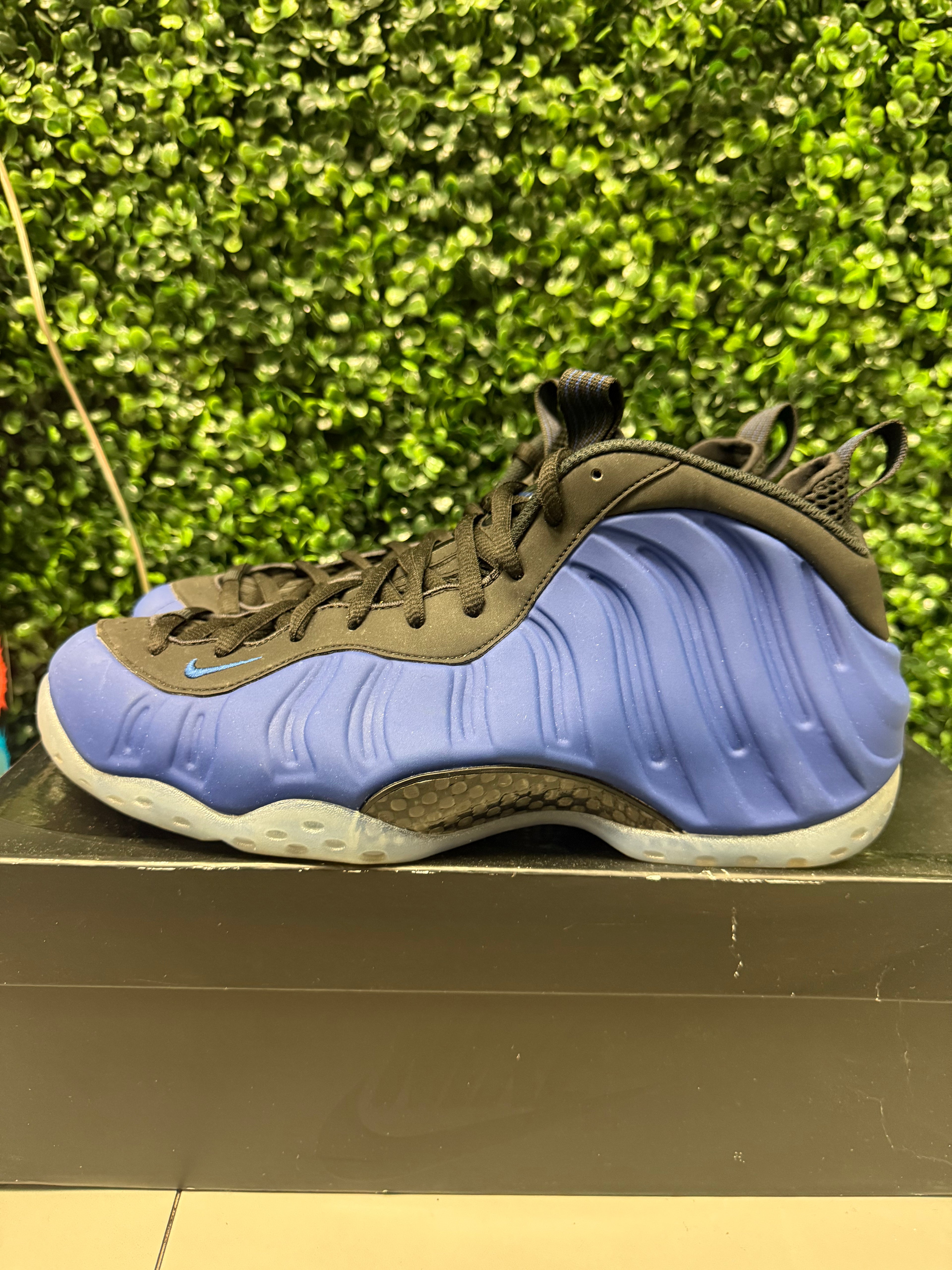 Nike Air Foamposite One "Deep Royal" Size 11.5 Preowned