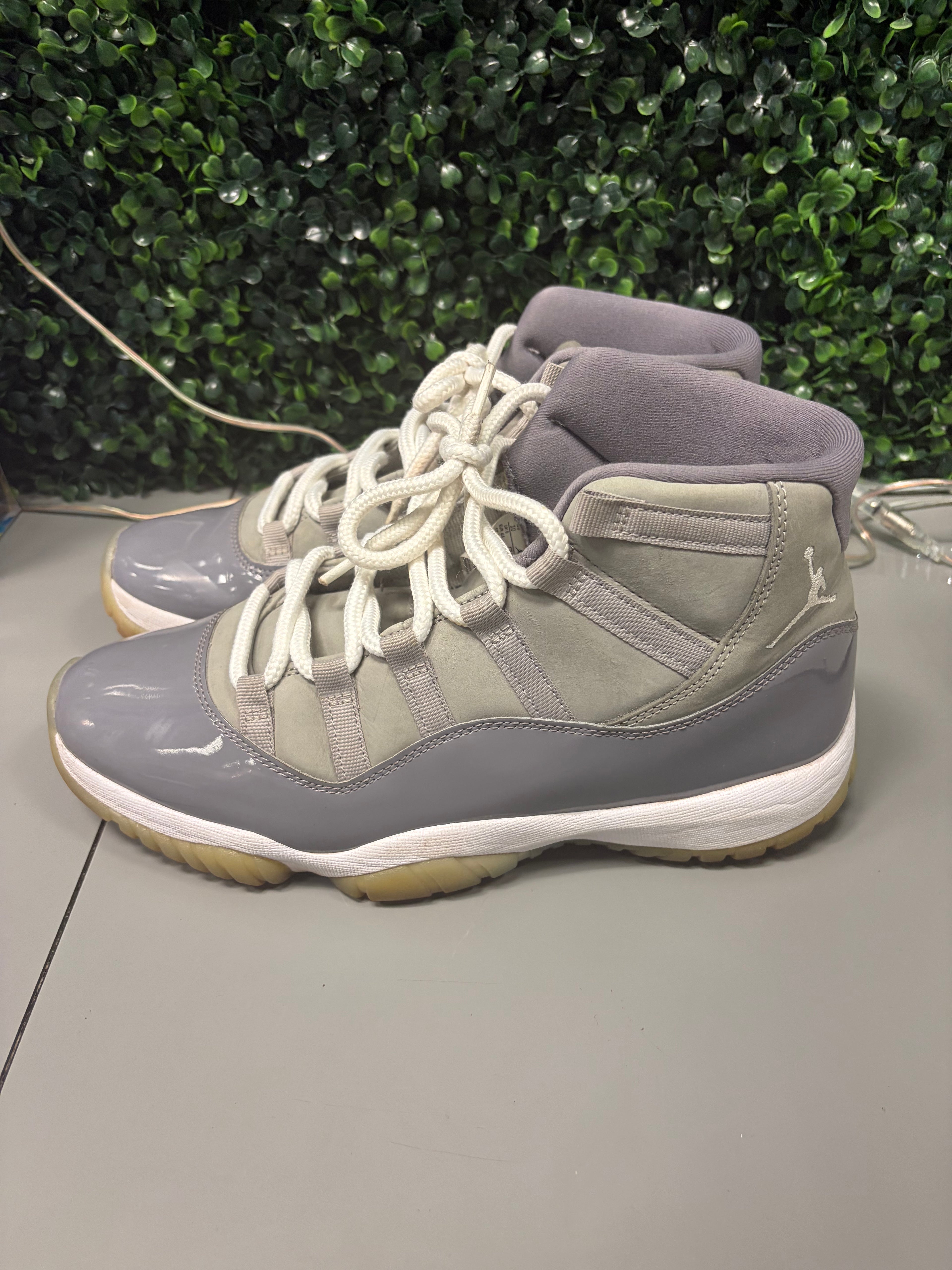 Jordan 11 "Cool Grey" Size 10 Preowned