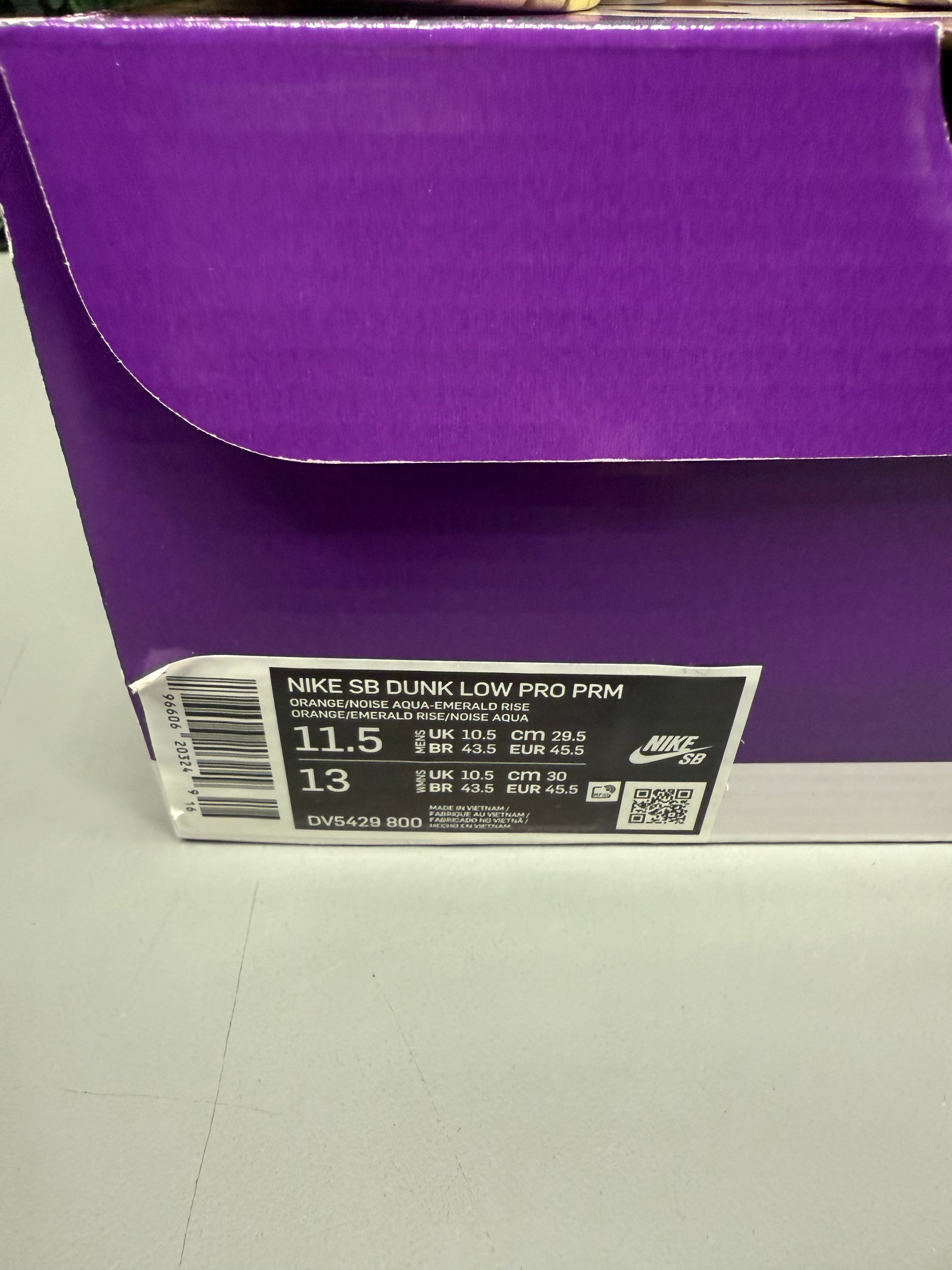 Nike SB Dunk Low “Orange Emerald Rise” Size 11.5 Preowned