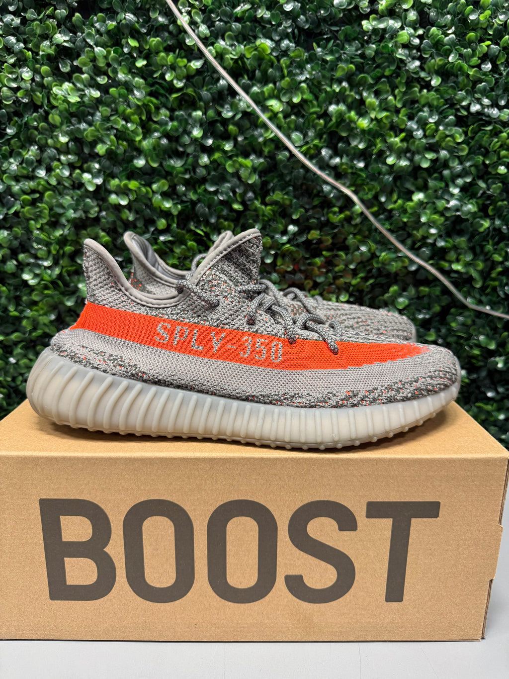 Yeezy 350 V2 "Beluga RF" Size 10.5 Preowned