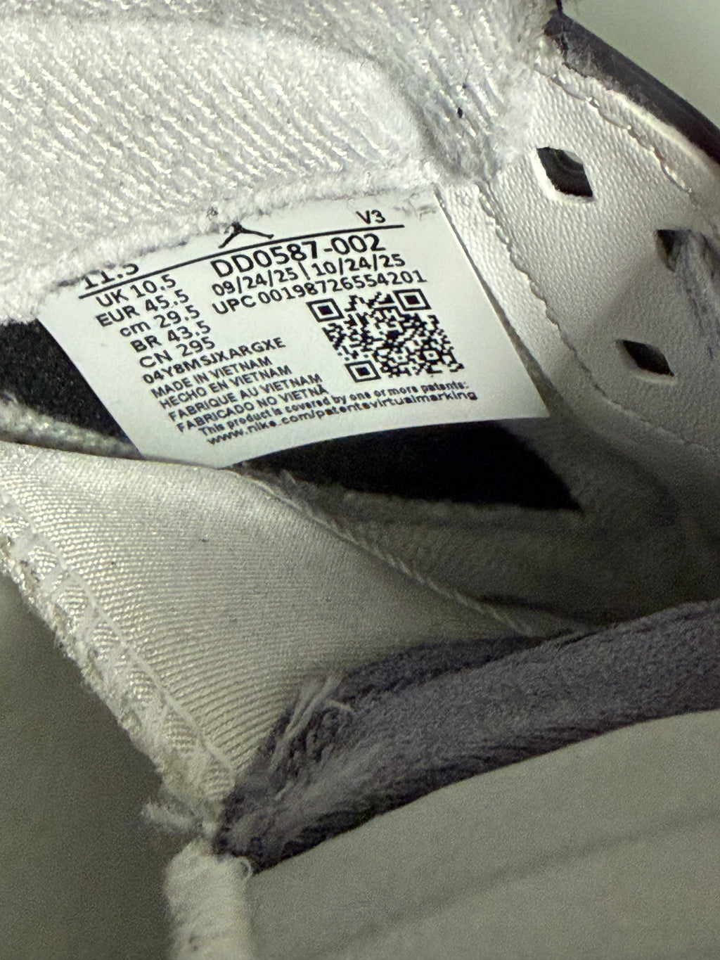Jordan 5 Retro "Wolf Grey" Size 11.5 Preowned