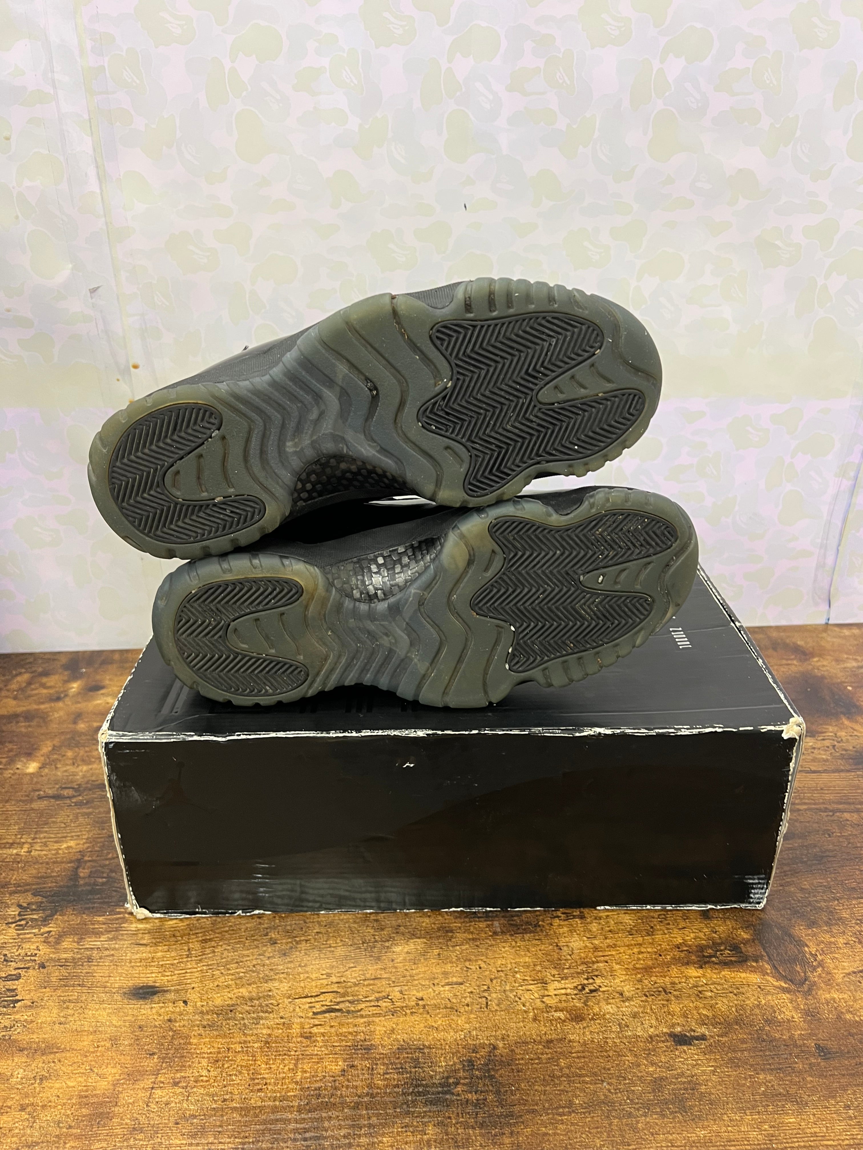 Jordan 11 “Cap and Gown” Size 11M Preowned