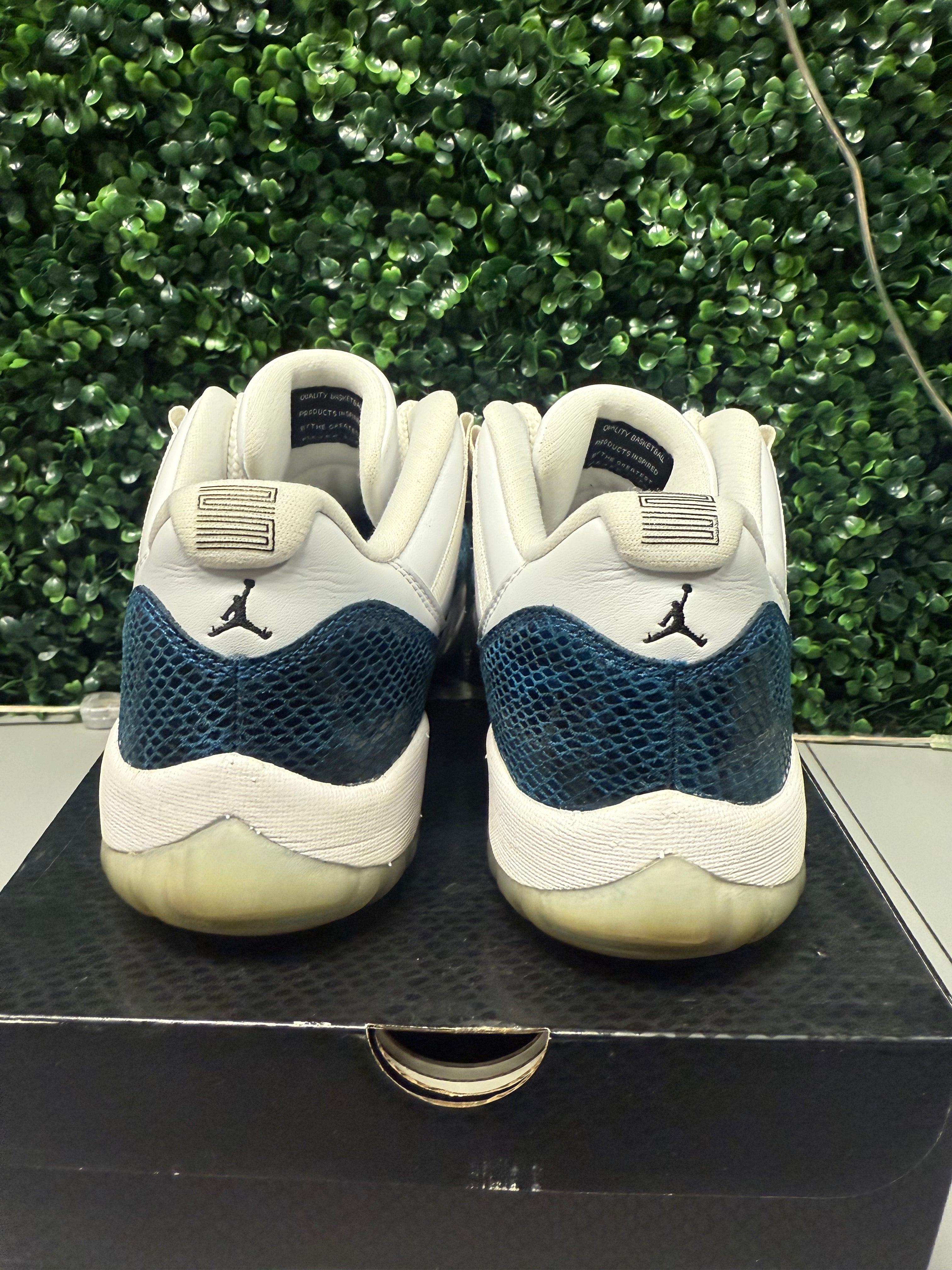 Jordan 11 Retro Low "Snake Navy" Size 10 Preowned