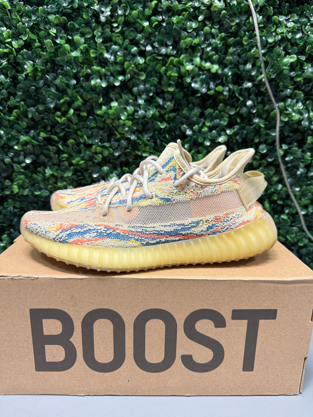 Yeezy 350 V2 "Mx Oat" Size 6.5 Preowned
