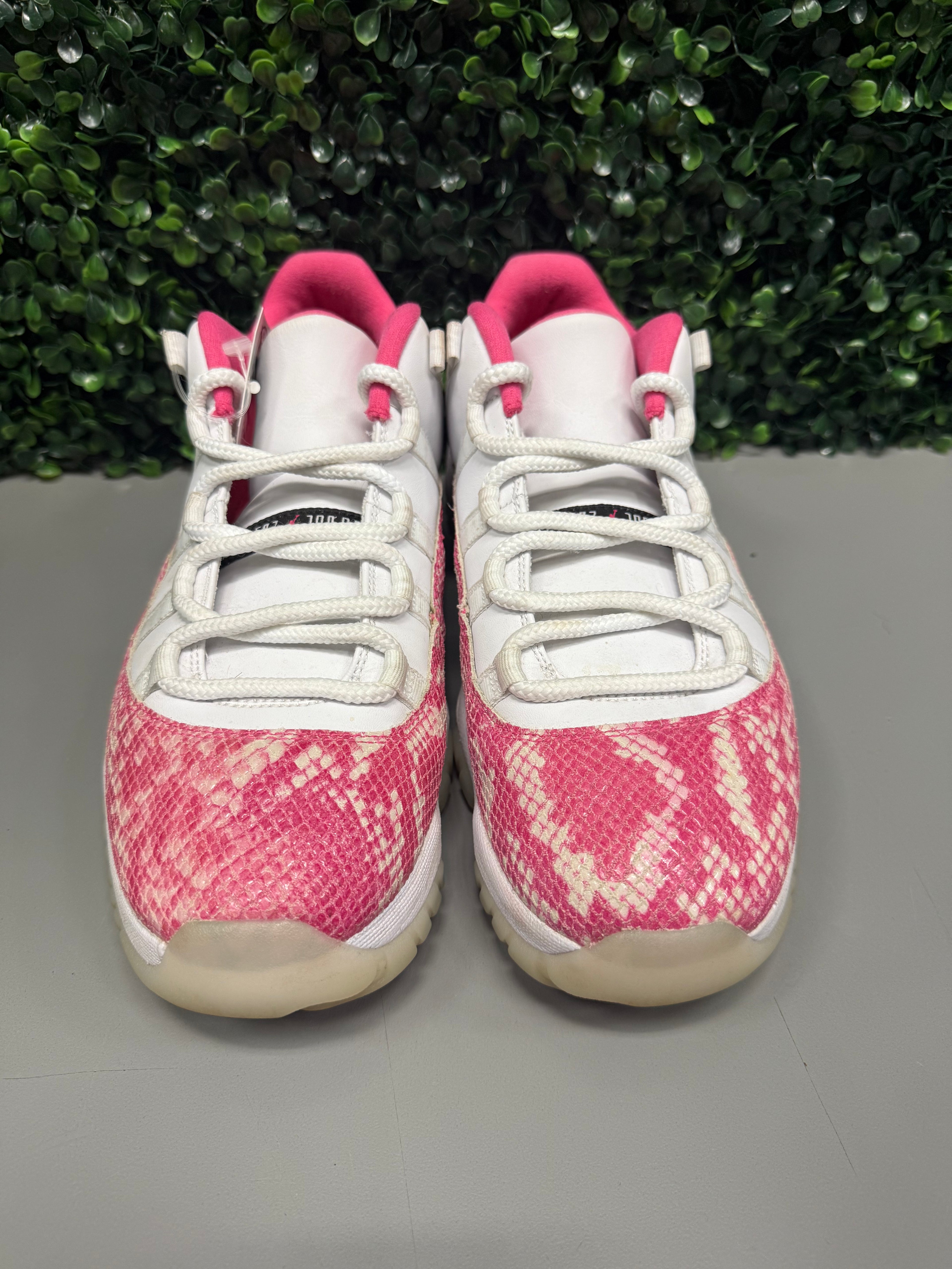 Jordan 11 Low "Pink Snake Skin" Size 12W / 10.5M Preowned