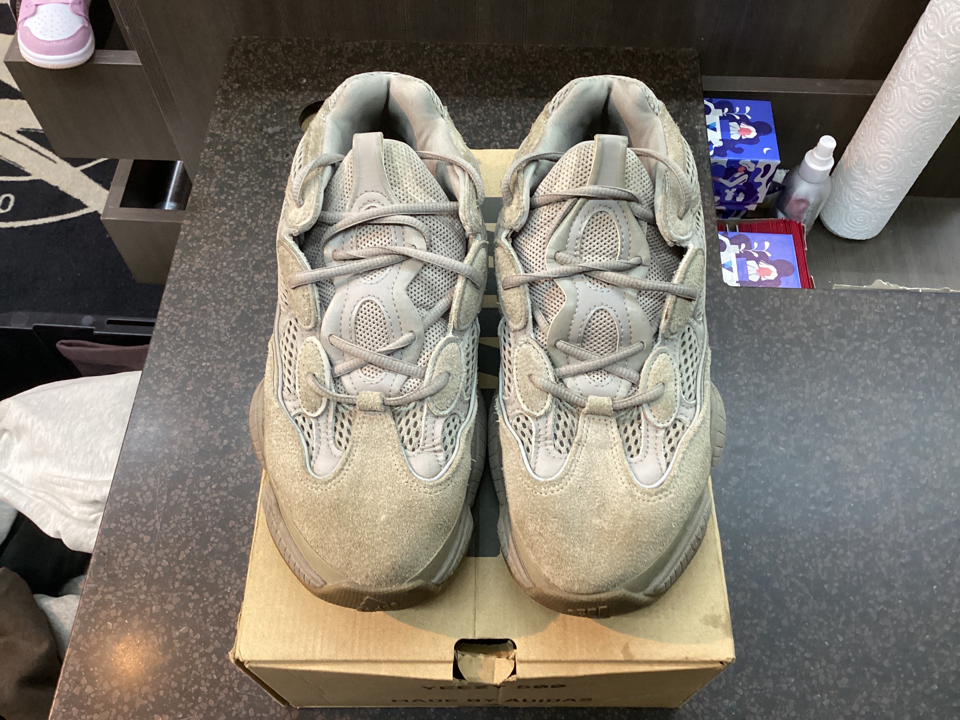 Yeezy 500 “Ash Grey” Preowned Size 9