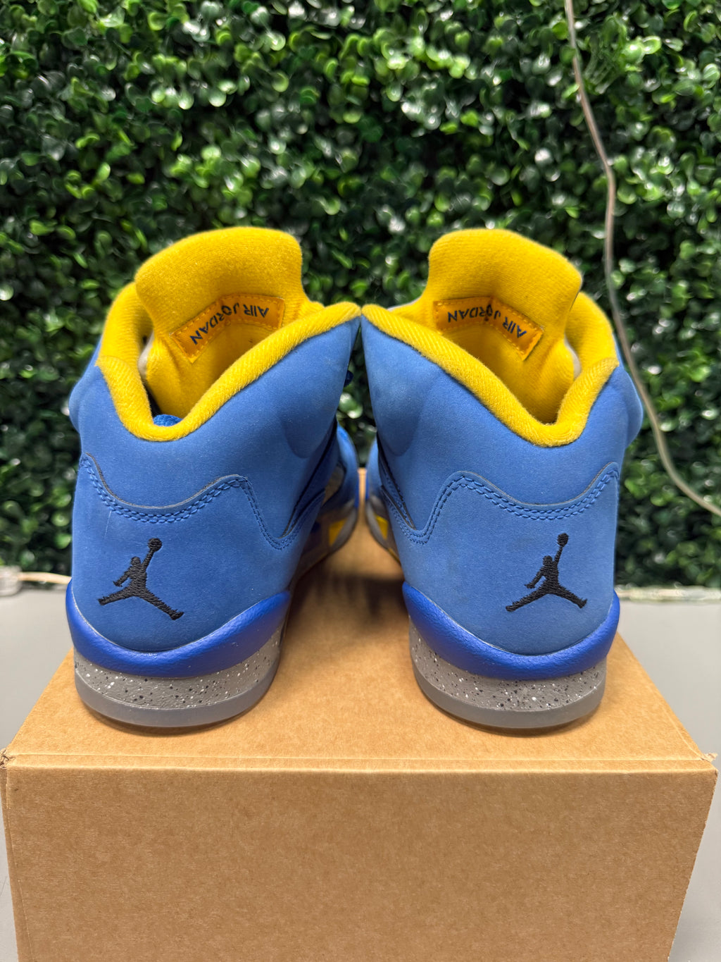 Jordan 5 "Laney Varsity Royal" Size 7Y Preowned