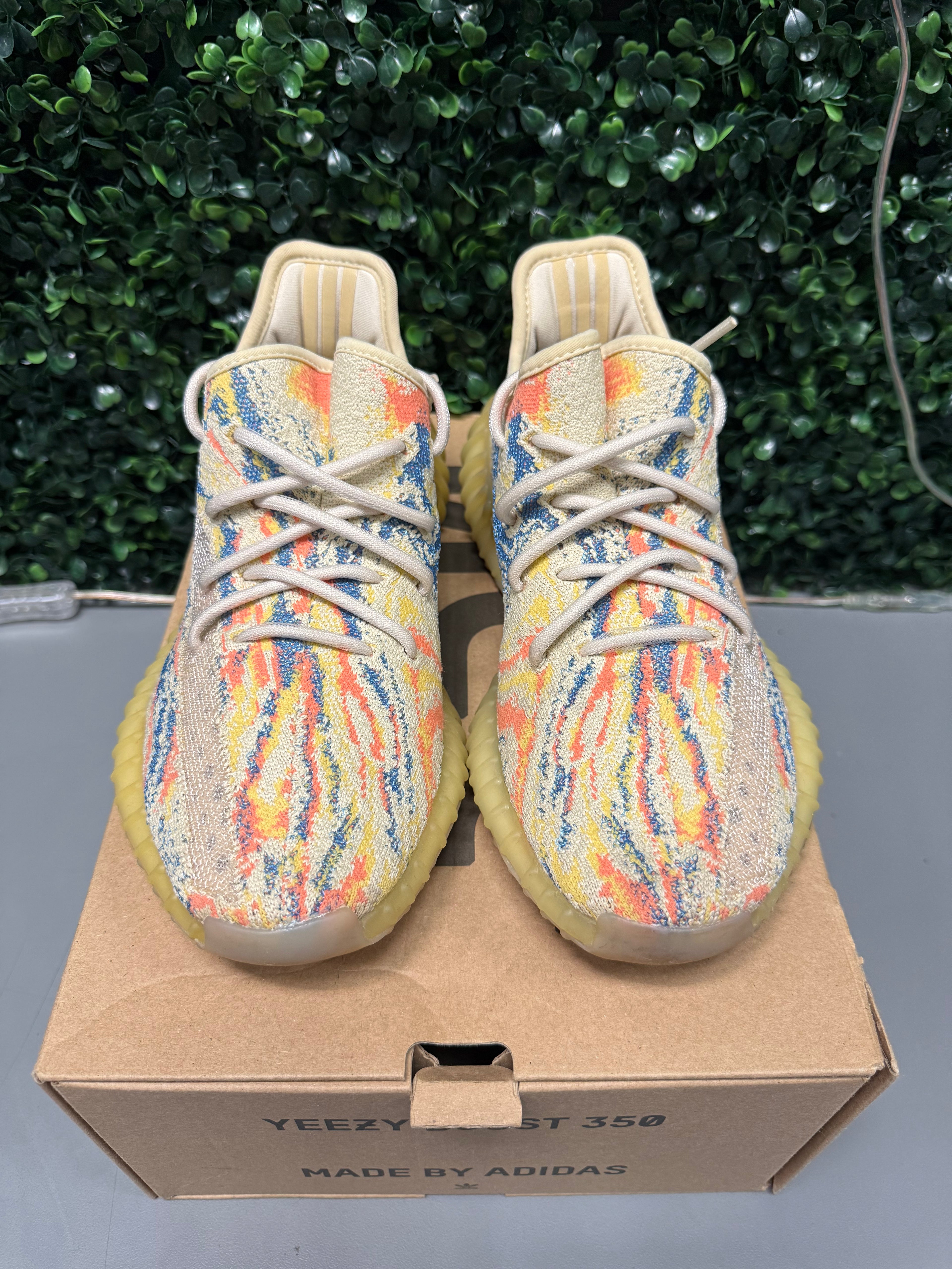 Yeezy 350 V2 "Mx Oat" Size 6.5 Preowned