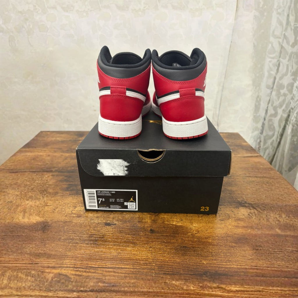Jordan 1 Mid “Gym Red Black White” Size 7Y Preowned