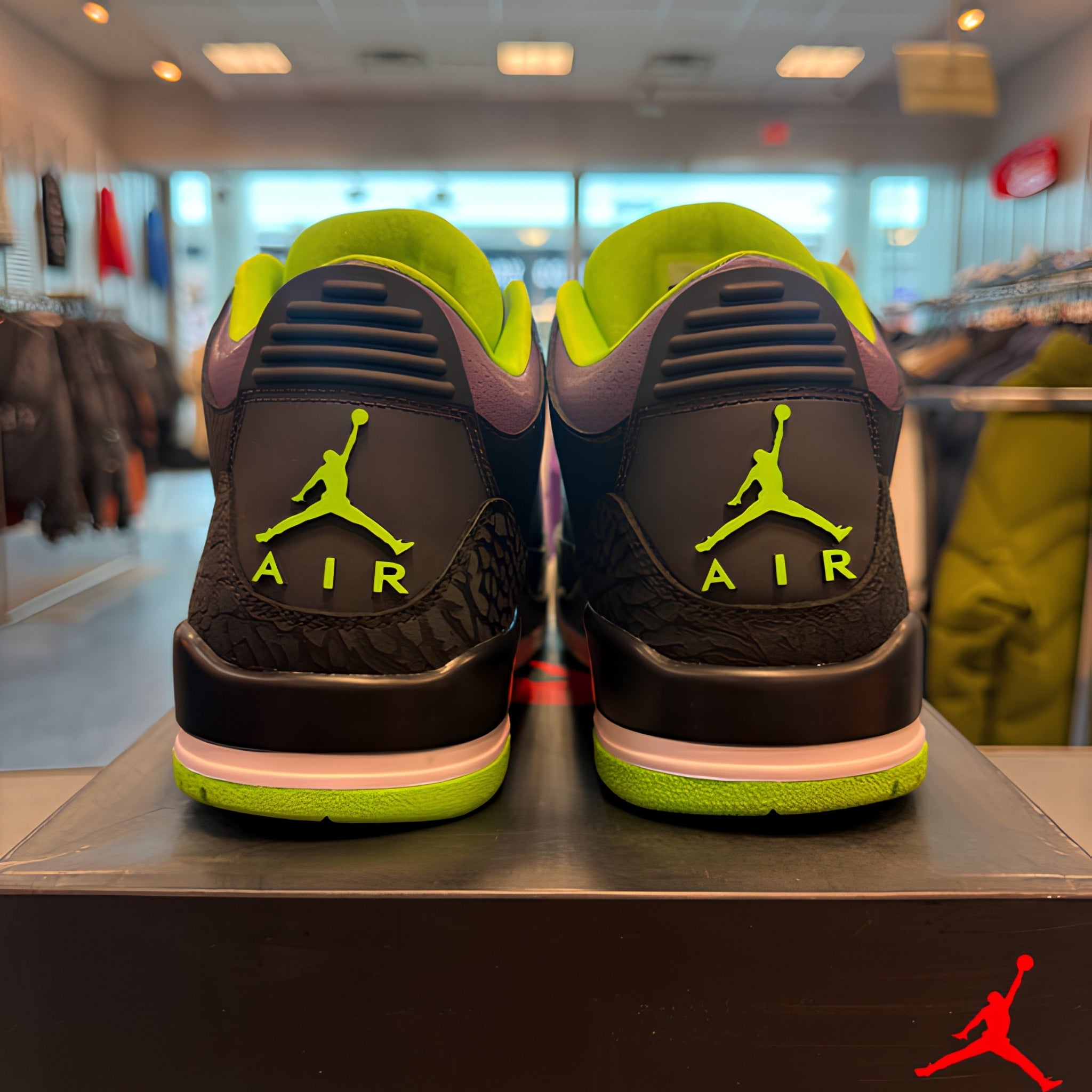 Jordan 3 Retro "Joker" Size 10 Preowned