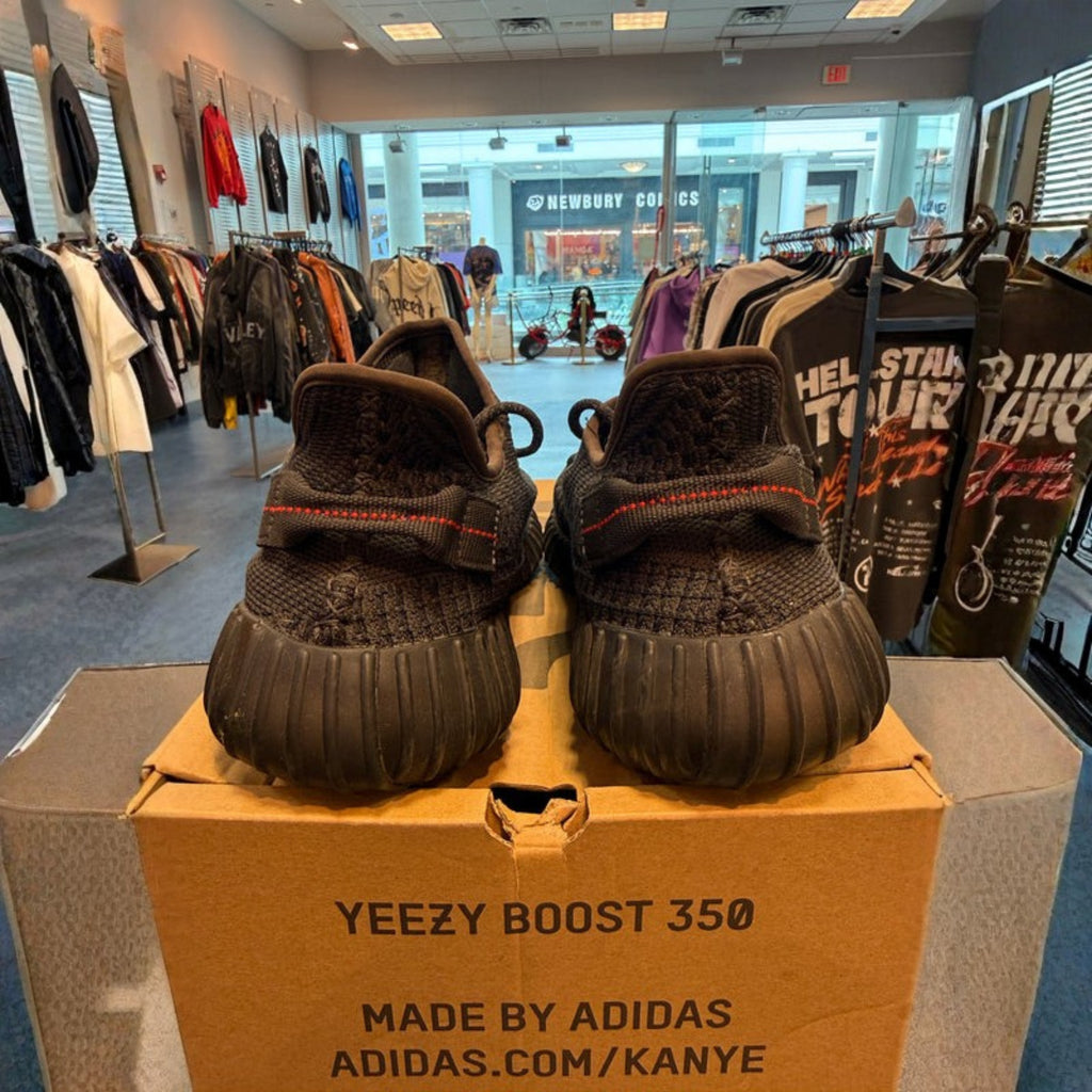 adidas Yeezy Boost 350 V2 'Black' (Non-Reflective) Size 10 Preowned