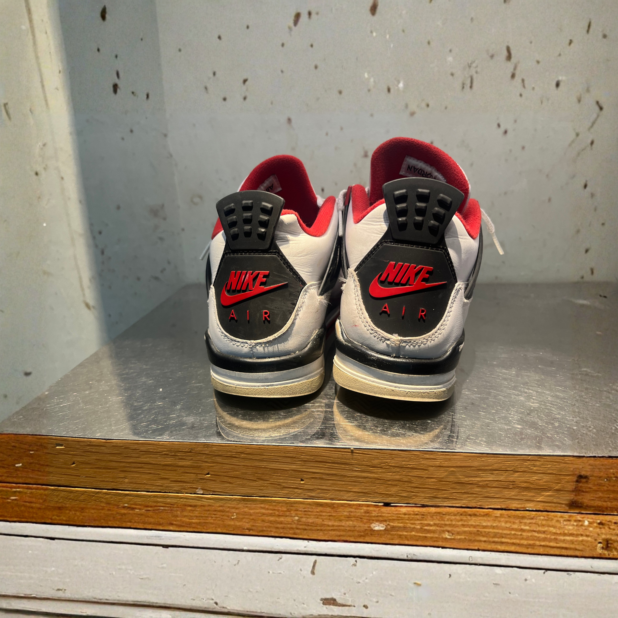 Jordan 4 "Fire Red" Size 5.5y Preowned